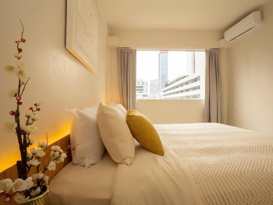 Luxurious 2-bedroom In Silom Center - 6a Apartment Bangkok