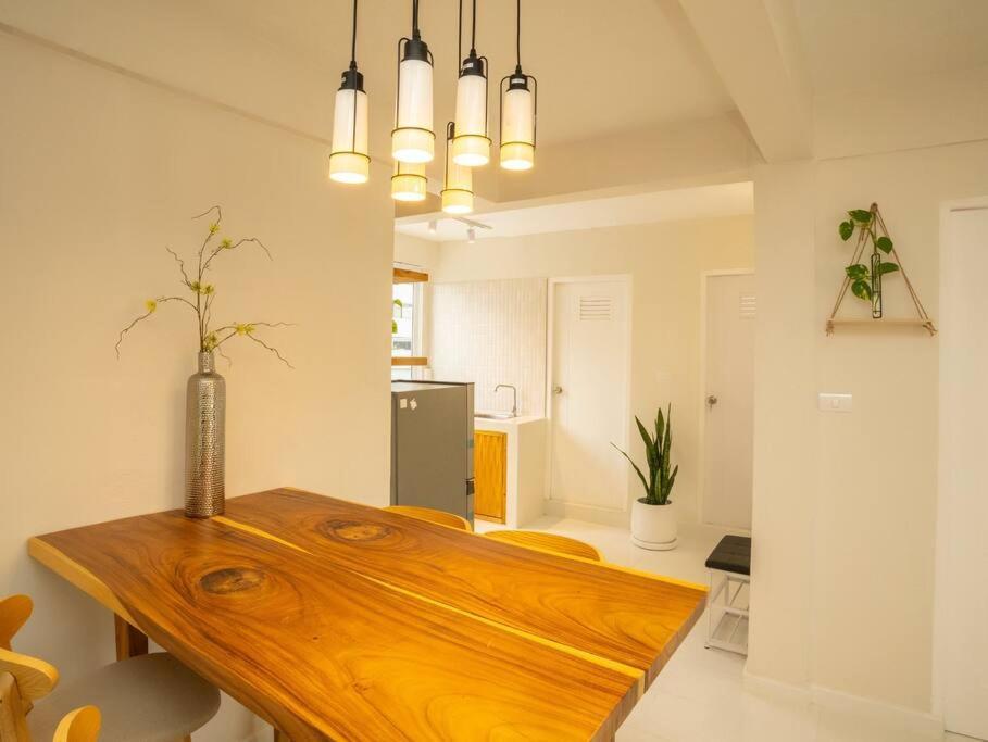 Luxurious 2-bedroom In Silom Center - 6a * Bangkok