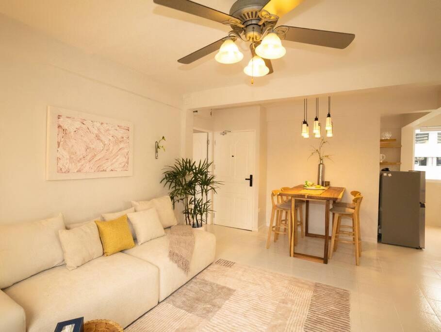 Luxurious 2-bedroom In Silom Center - 6a Apartment *