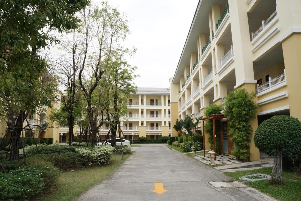 Hotel The One 3*