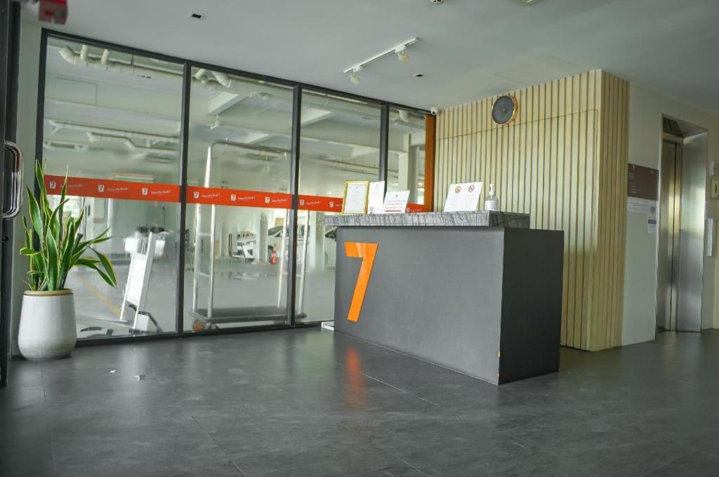 7 Days Premium Don Meaung Airport 3*