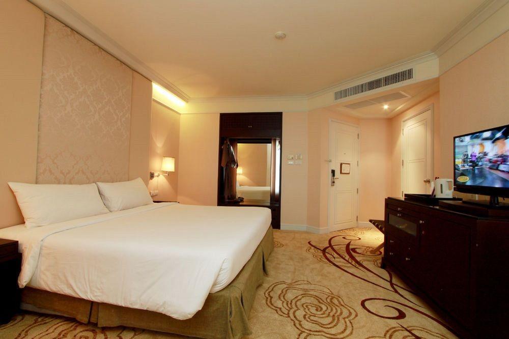 Hotel Miracle Grand Convention 4*