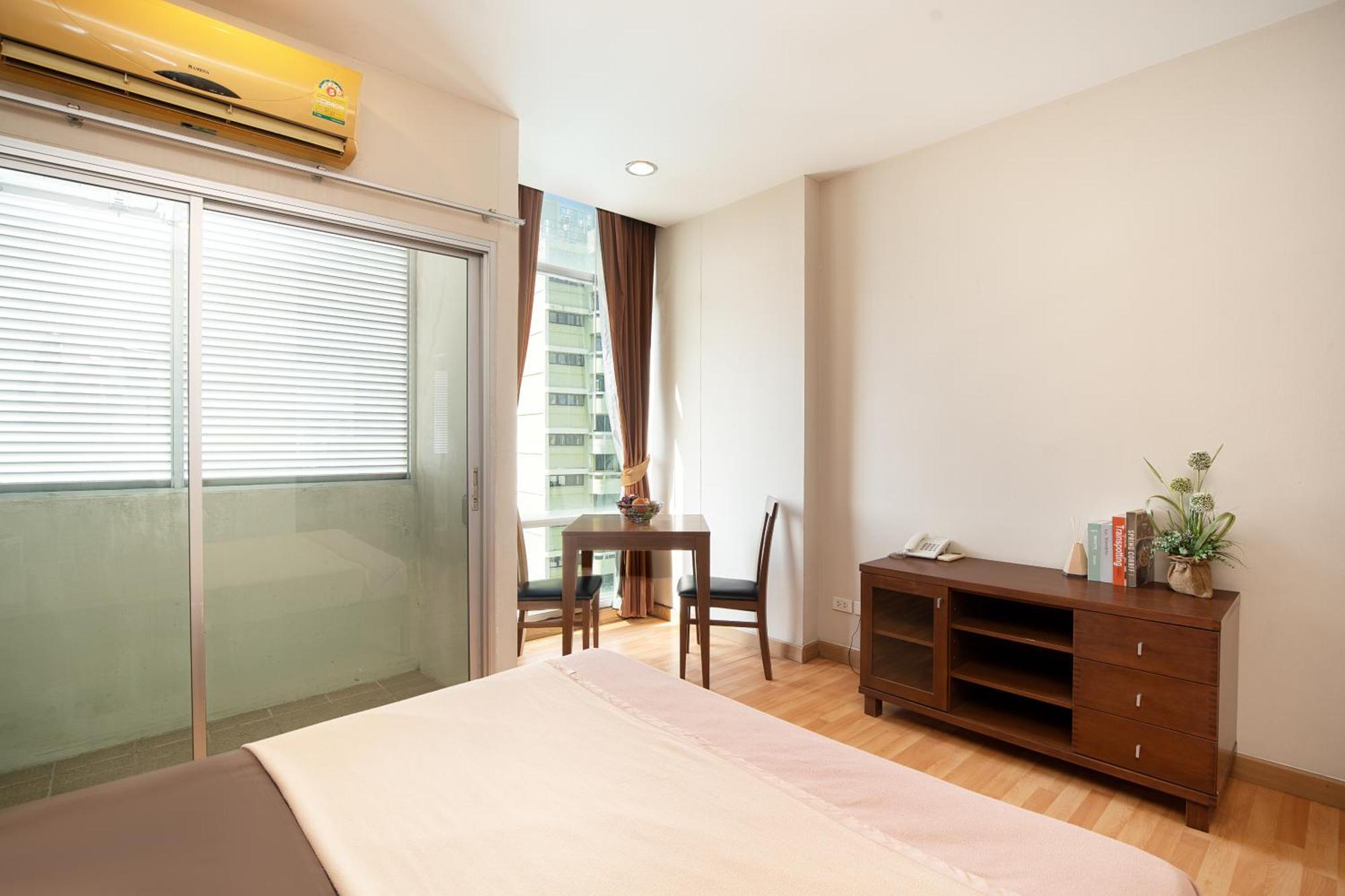 181 Ekkamai Bangkok