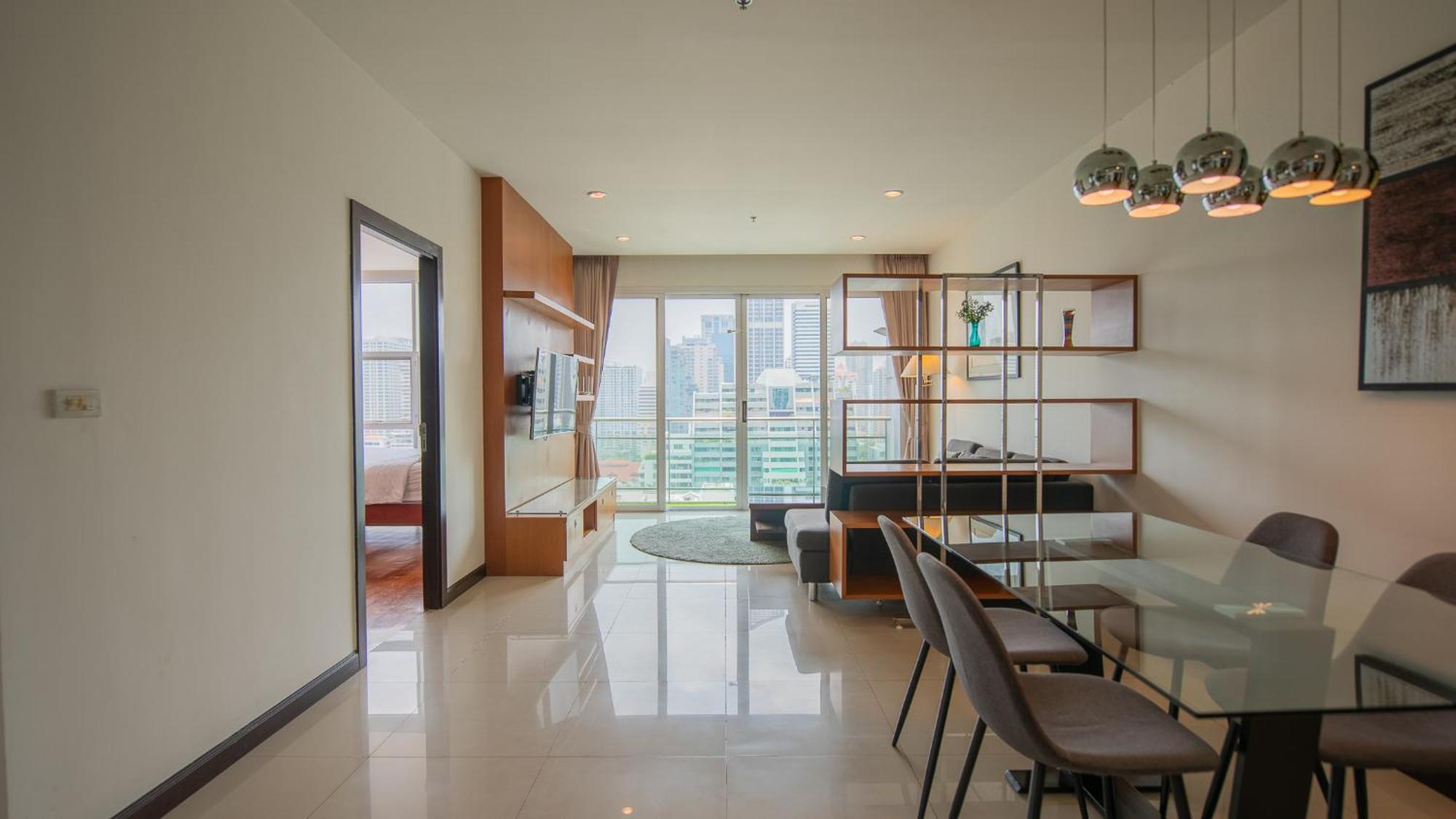 Apartment Prime 11, High Floor Over Pool, 2 Bedroom 2 Balcony