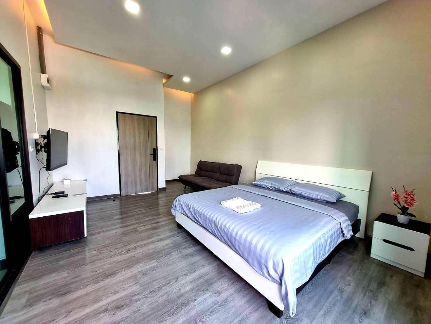 Aqua Residences: New Near Wutthakat Bts Station Banguecoque