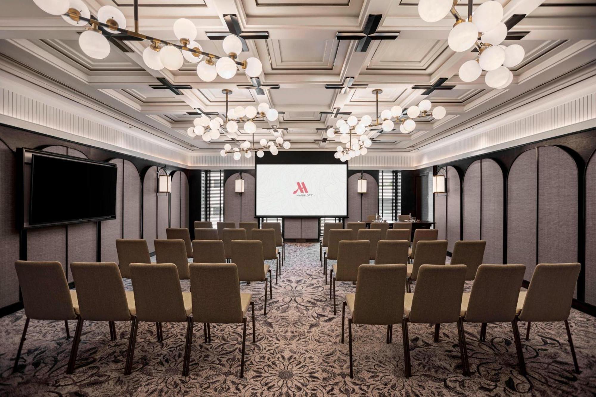 Marriott The Surawongse 5* Bangkok
