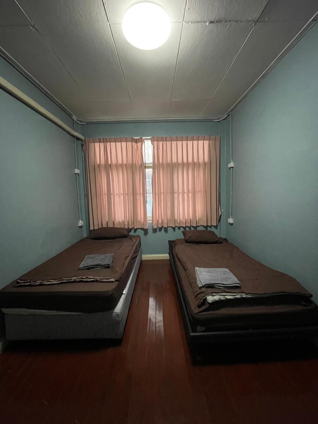 Sura Hostel Bangkok Near Mrt Phra Ram 9 Banguecoque