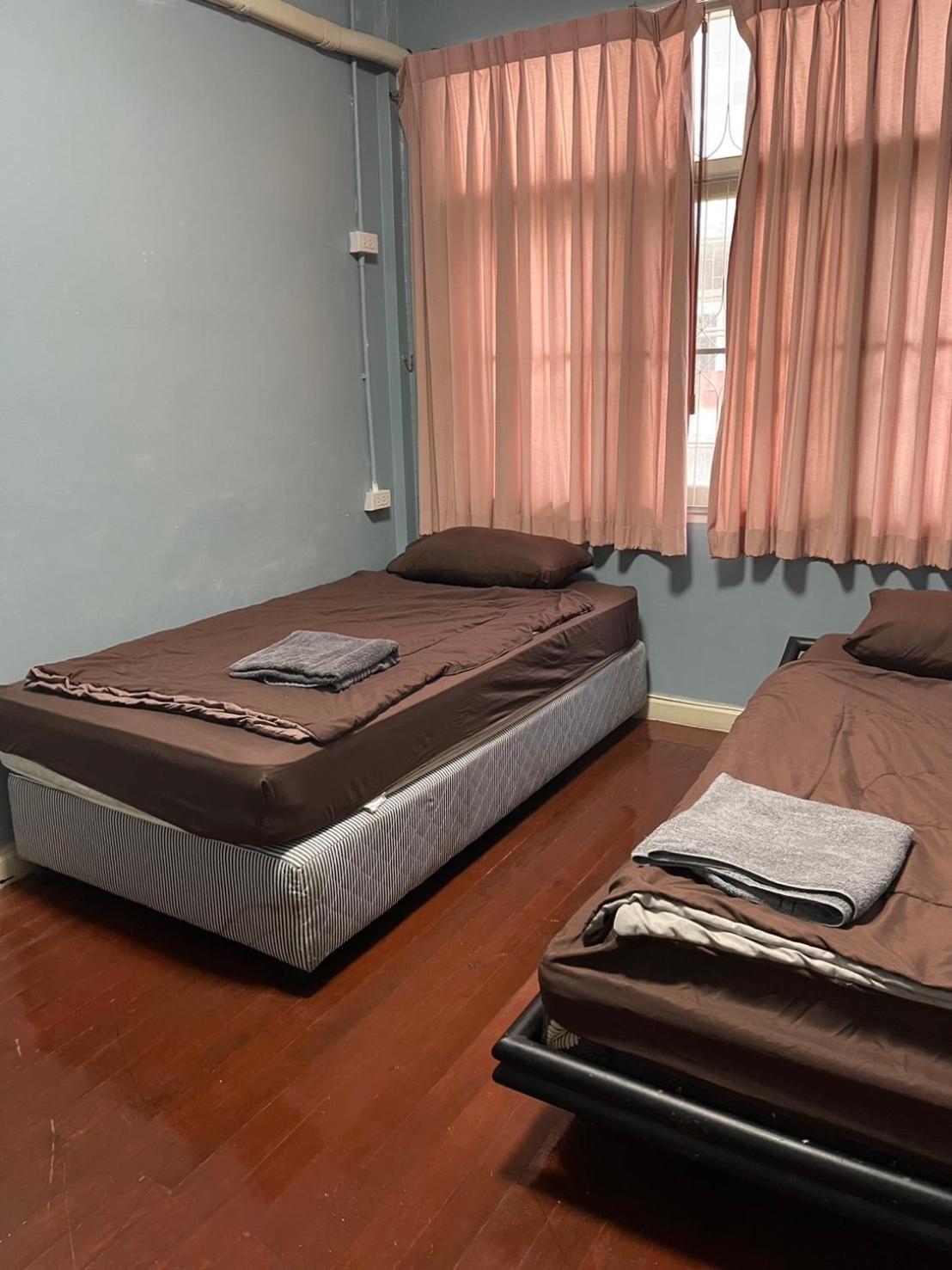 Sura Hostel Bangkok Near Mrt Phra Ram 9 Banguecoque