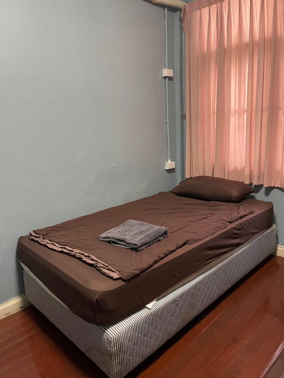 Albergue Sura Hostel Bangkok Near Mrt Phra Ram 9 *