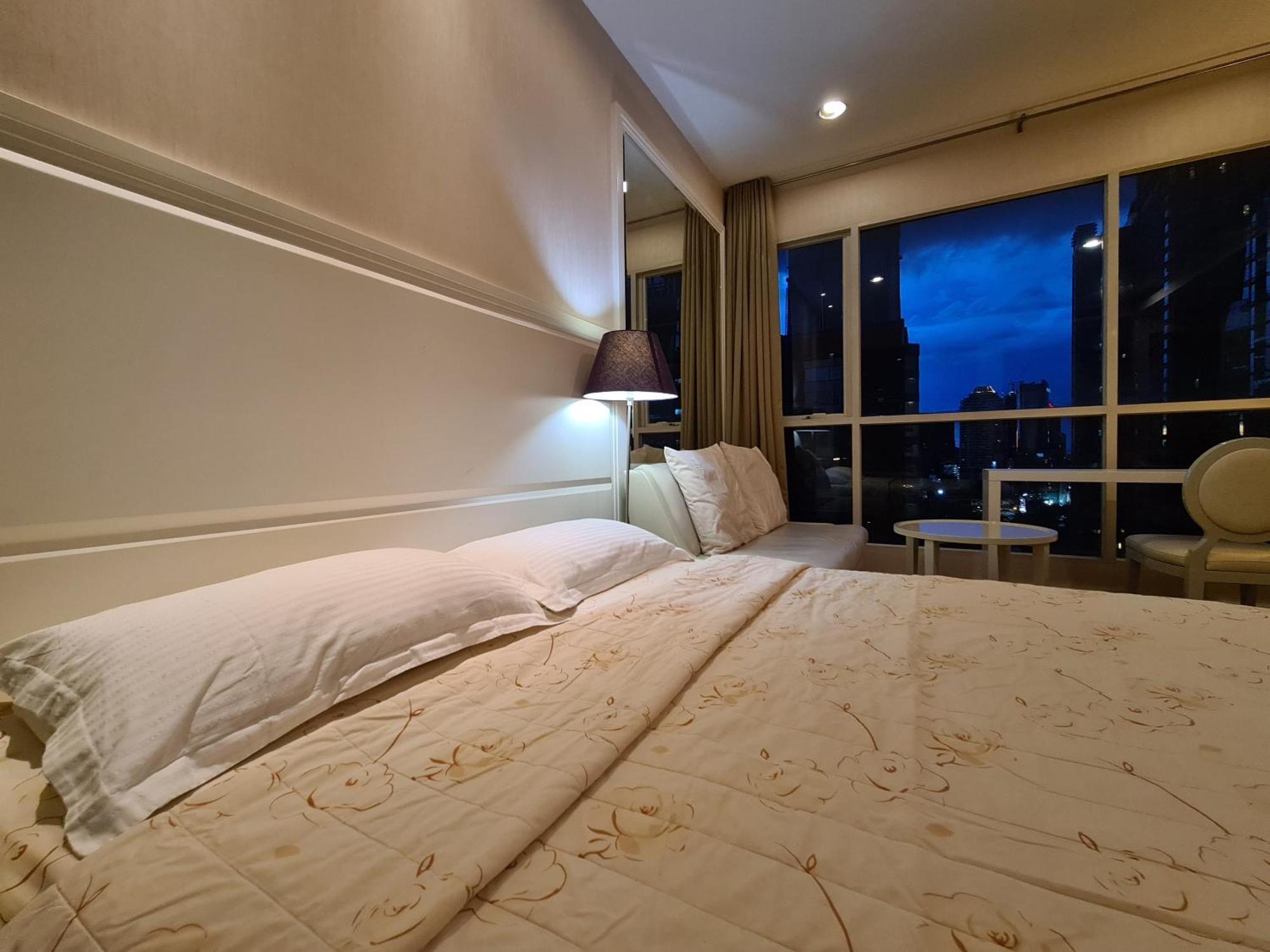Apartment The Address Chidlom 41sqm 650m Bts Chit Lom *