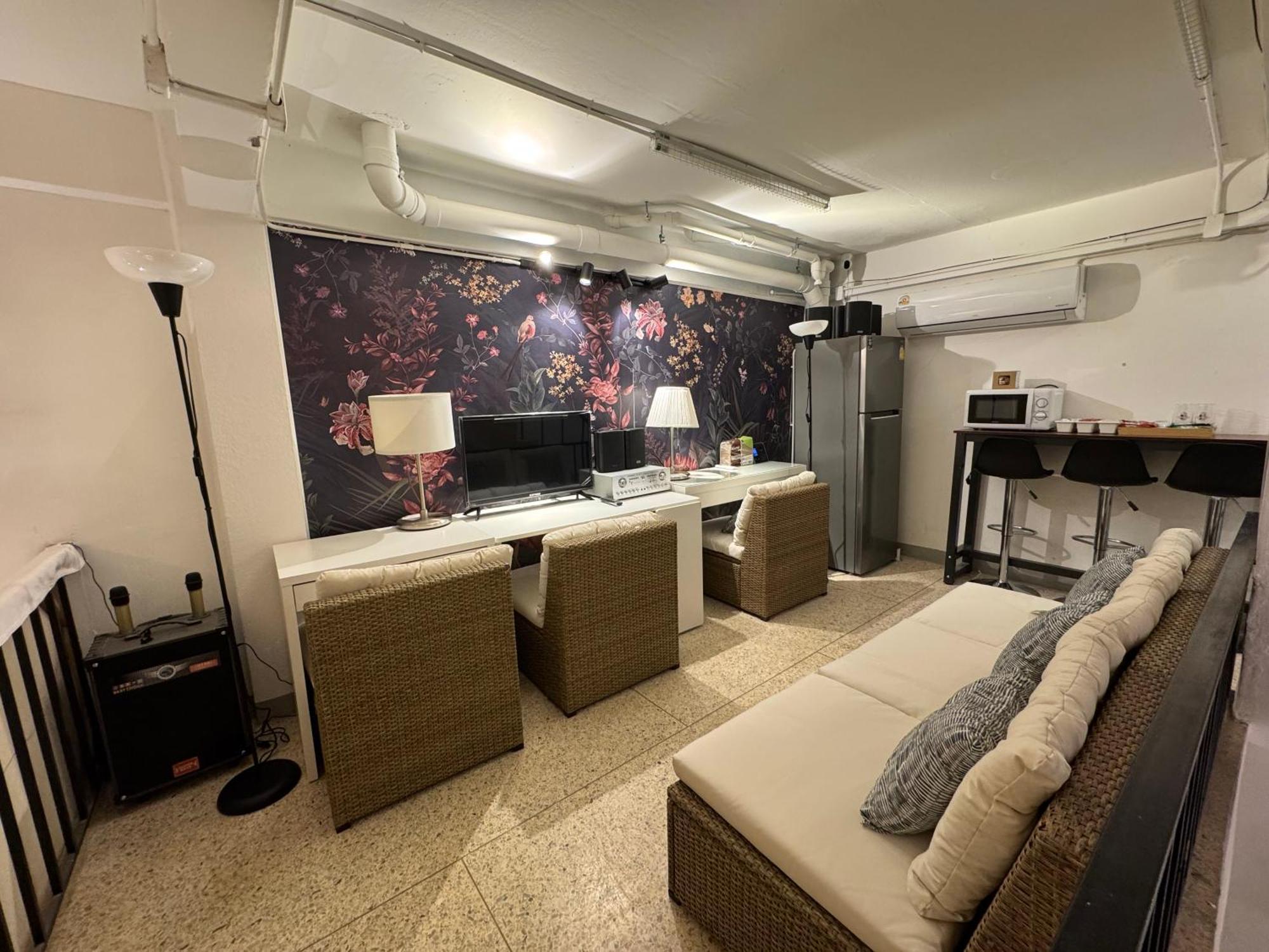 Twenty Two Place - Sukhumvit 22
