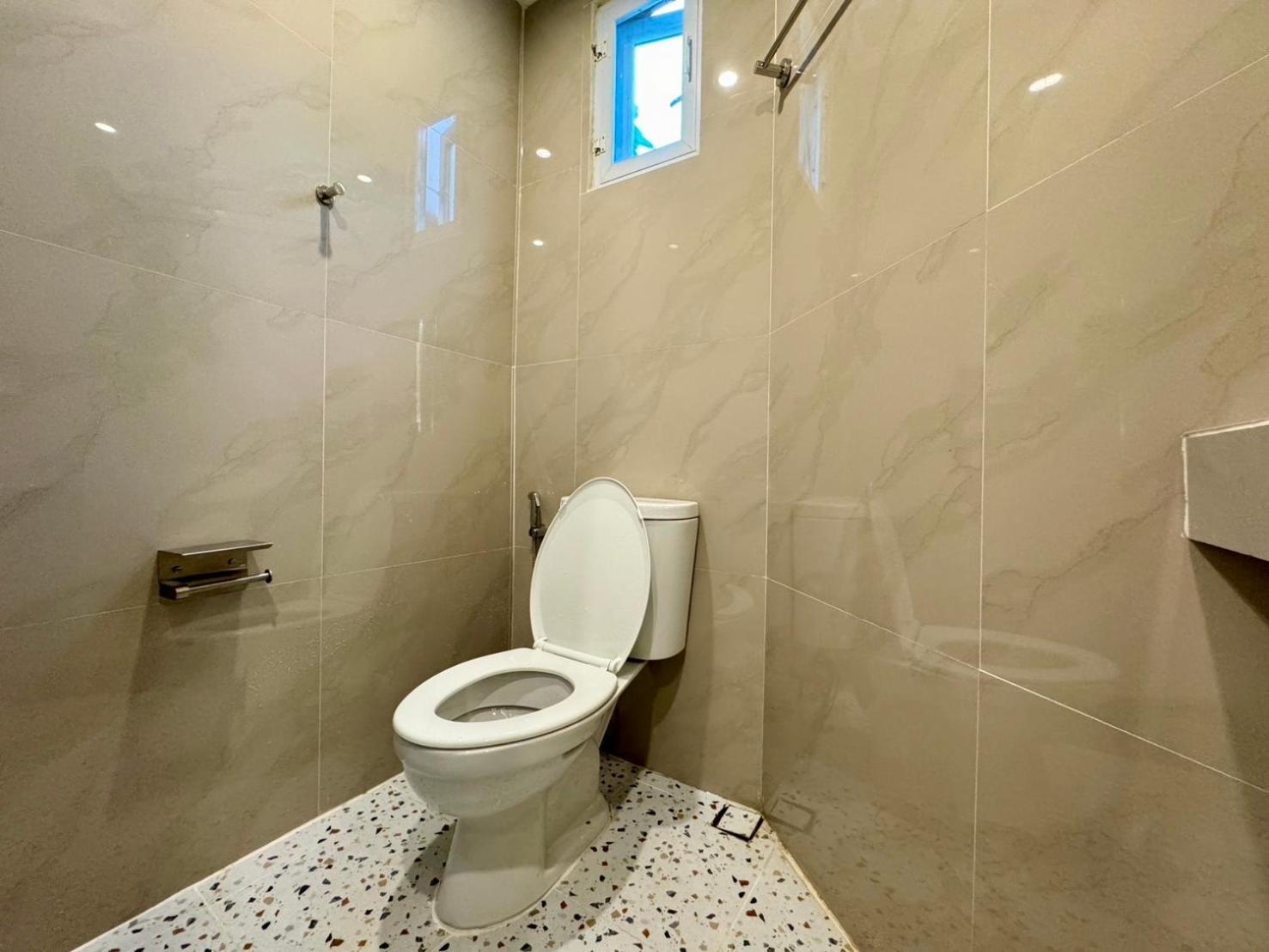Avalan Phayathai Airport Link Hotel 4*