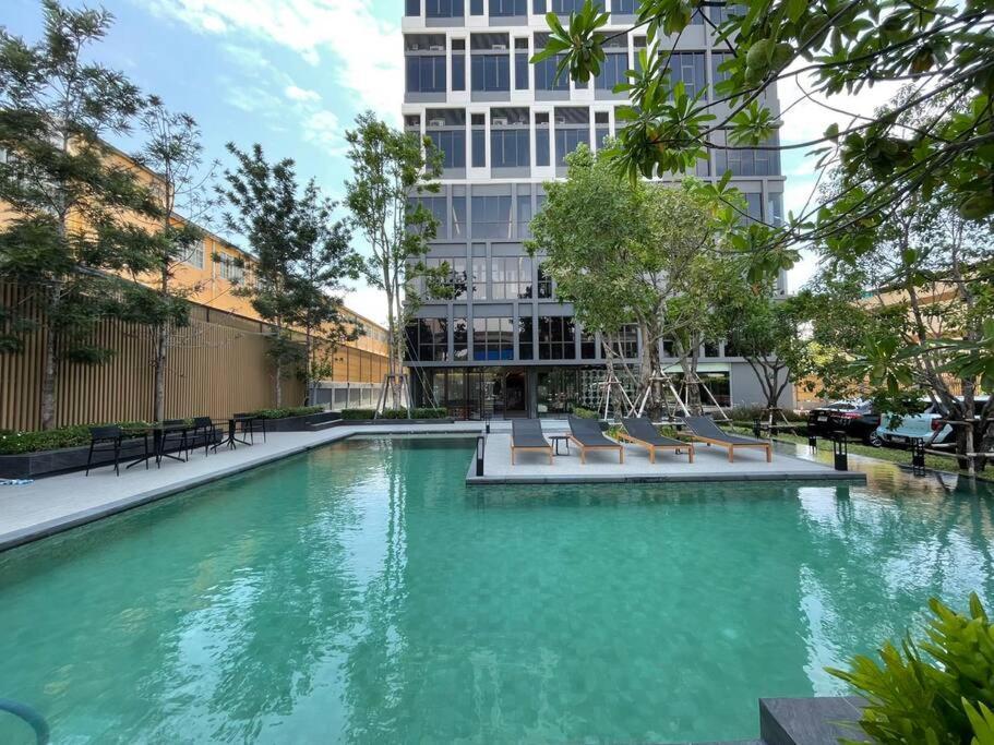 2001bts On Nut Sukhumvit 87 Duplex Apartemen *