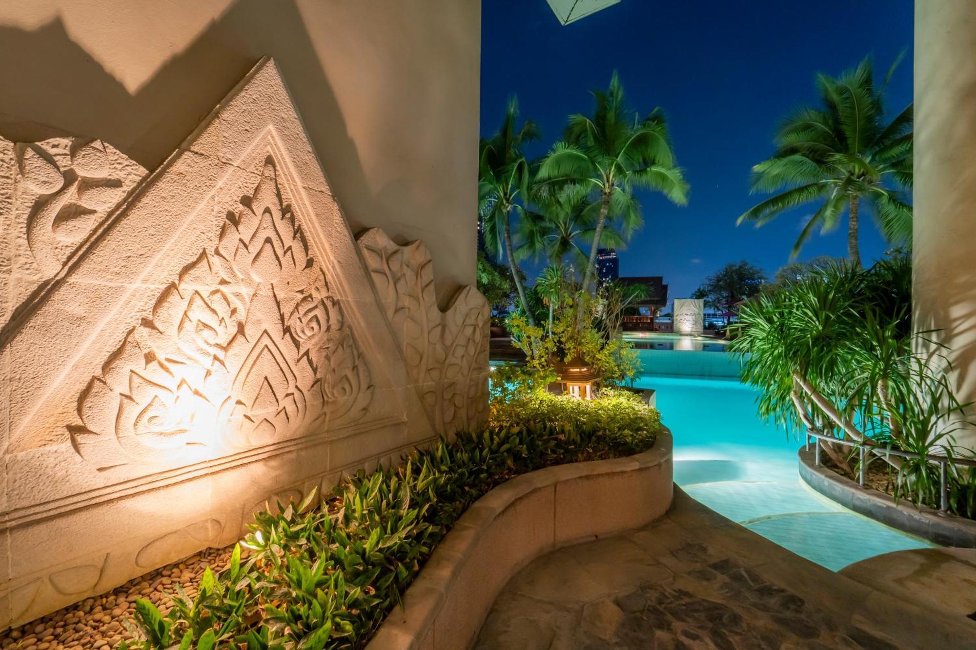 Hotel Century Park 4*