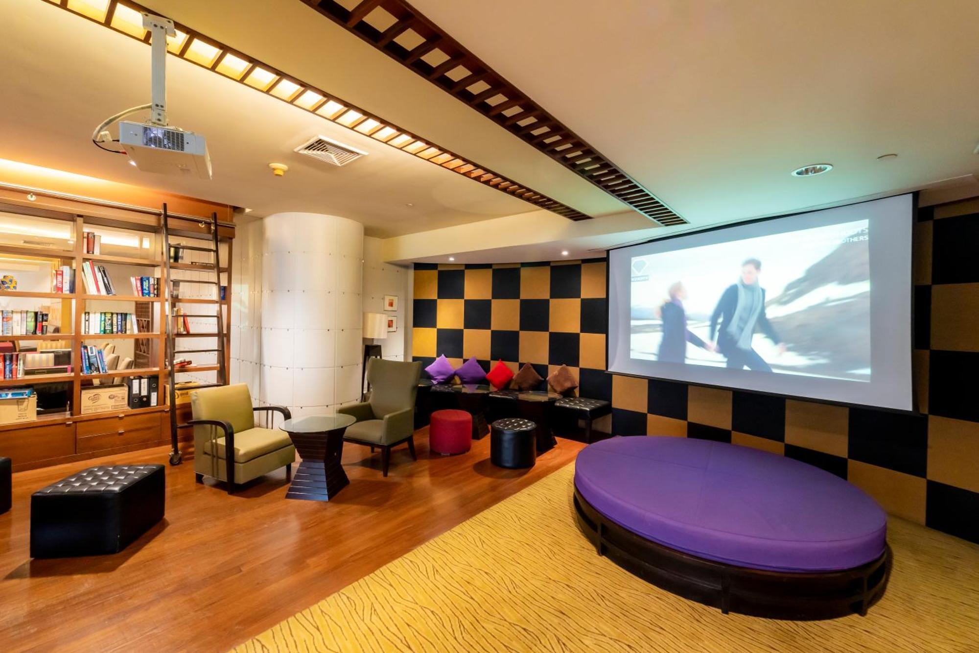 Century Park 4* Bangkok