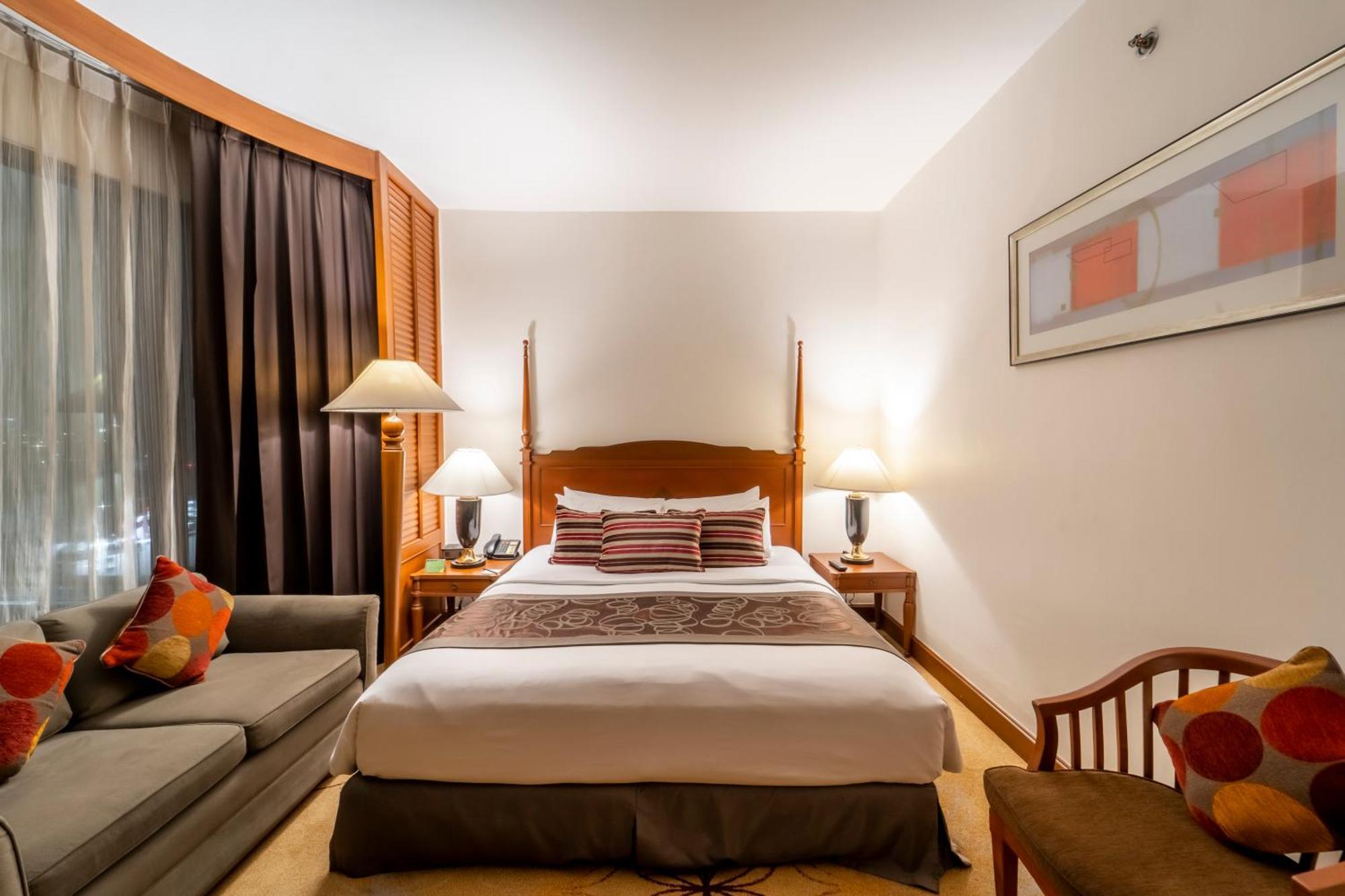 Century Park 4* Bangkok