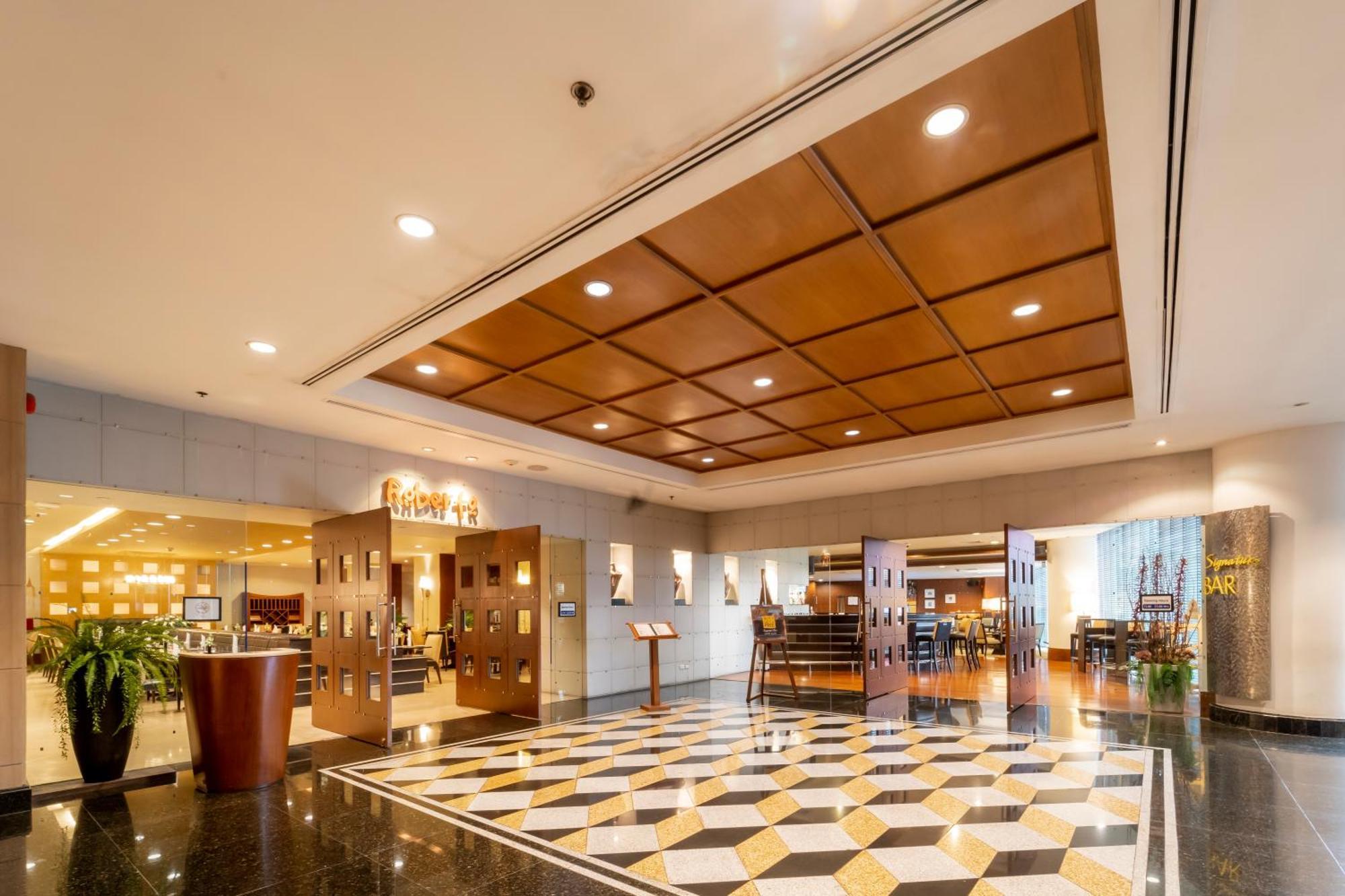 Century Park 4* Bangkok