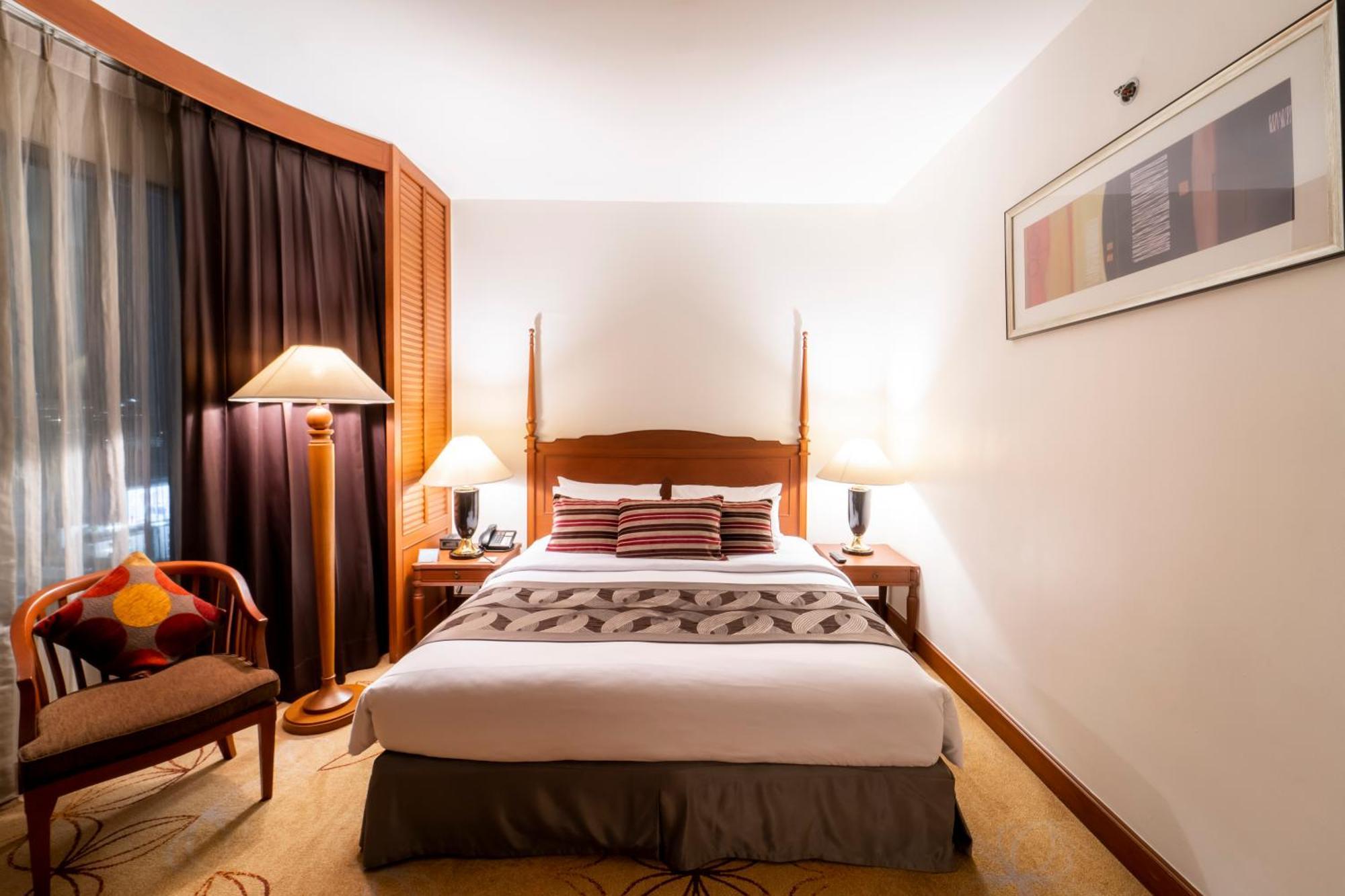 Century Park Hotel