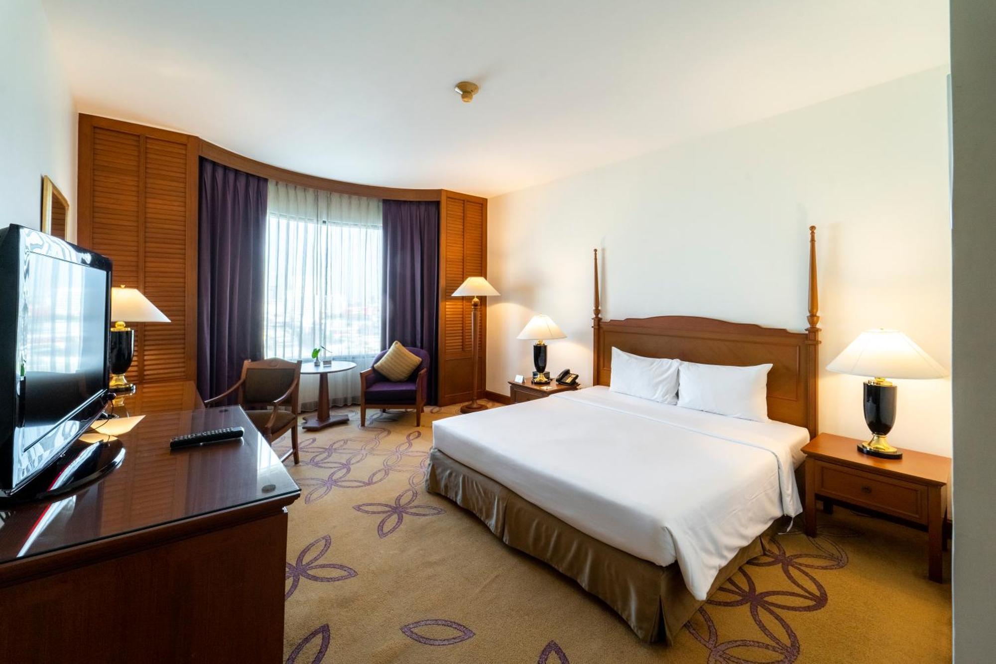 Hotel Century Park