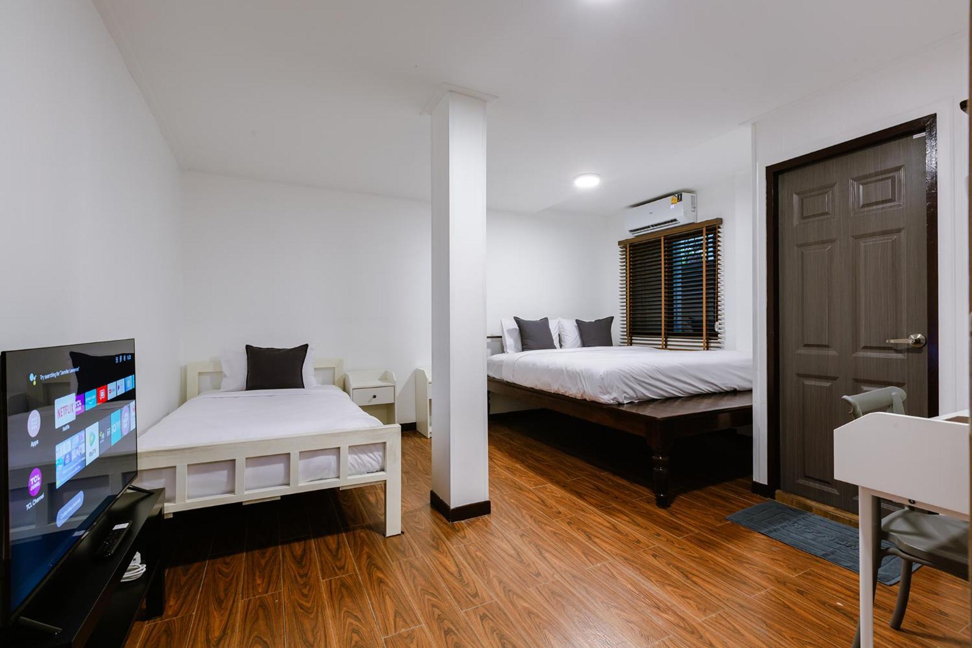 Hostel Diff *