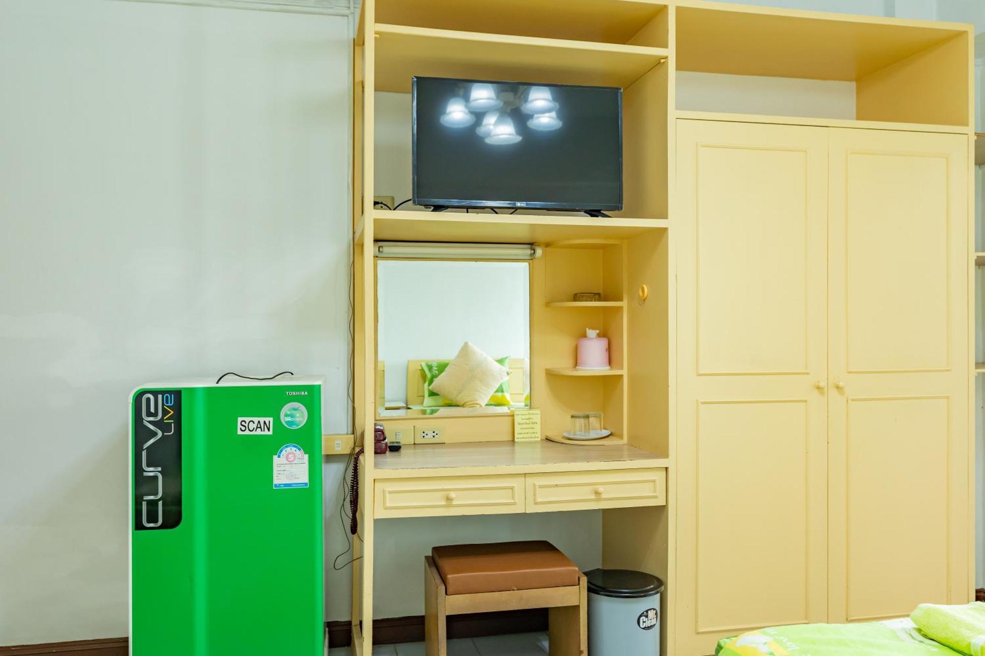 Tat Aparthotel 2*