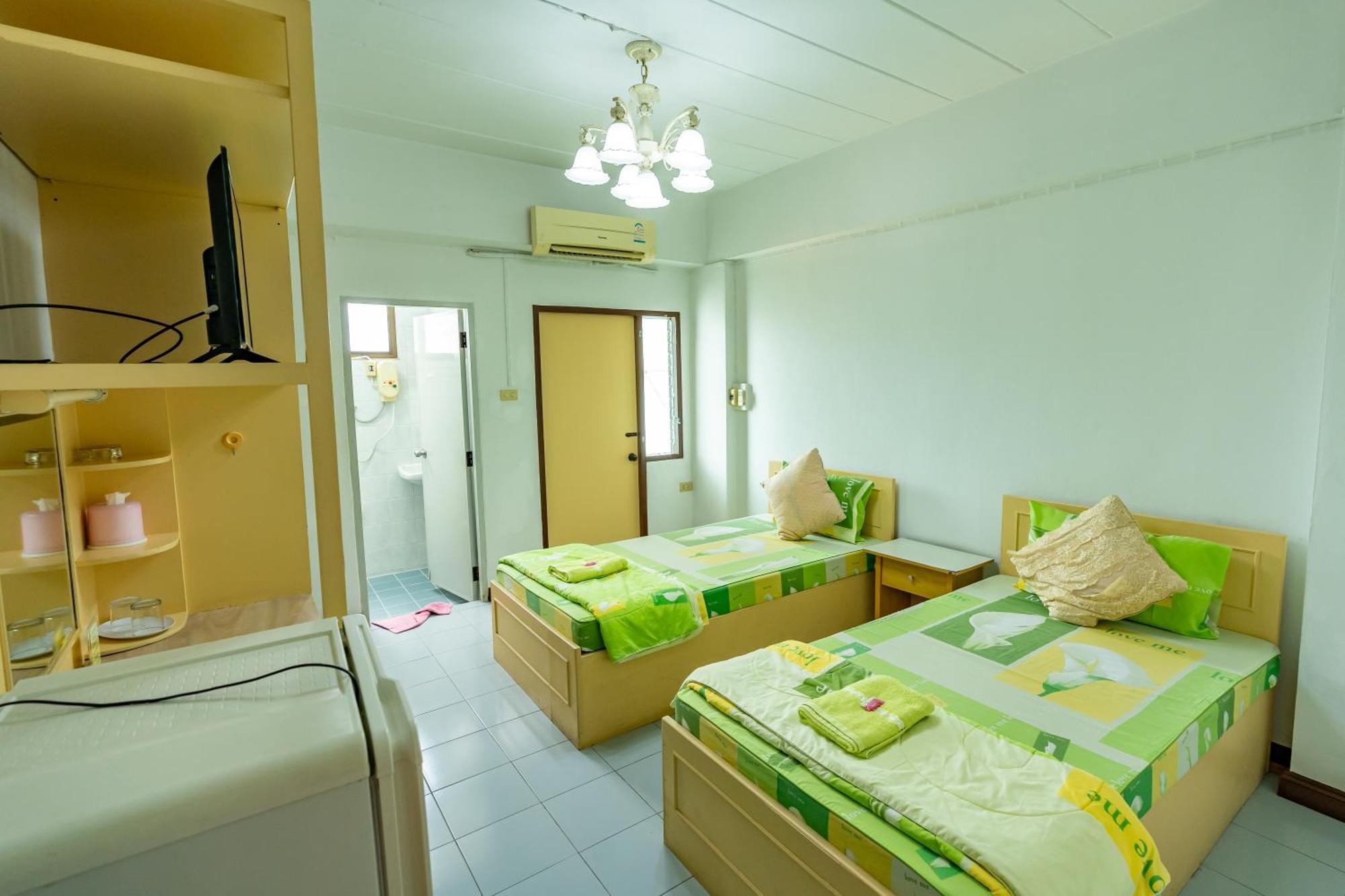 Aparthotel Tat 2*
