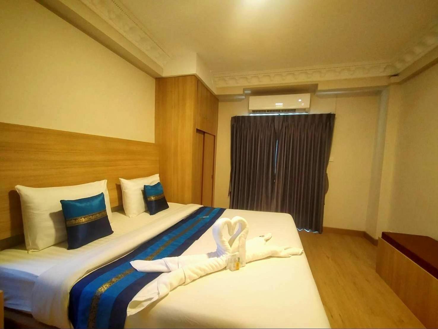 Hotel Tara Lake Bangkok