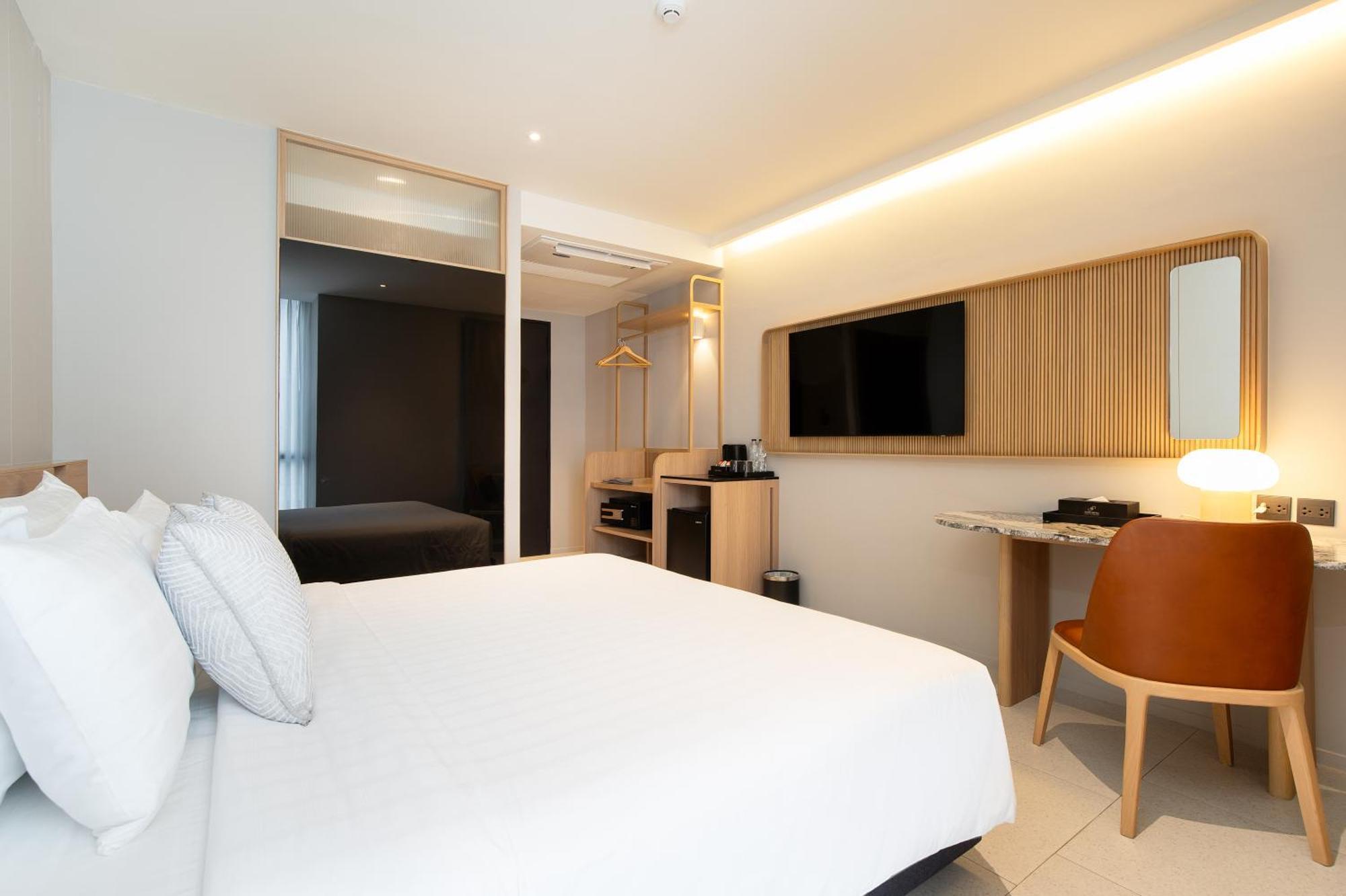 Saan Sathorn Bangkok
