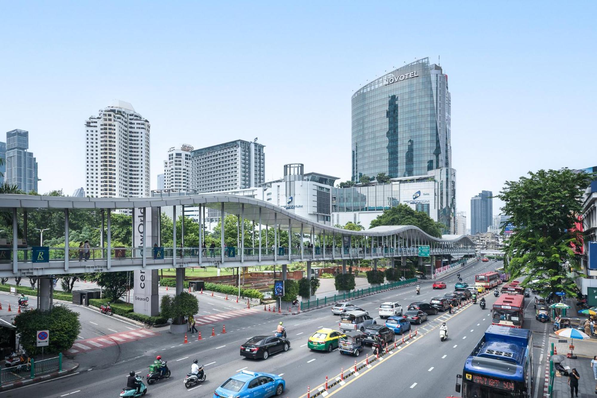 Platinum Premium Deluxe Apartment Bangkok