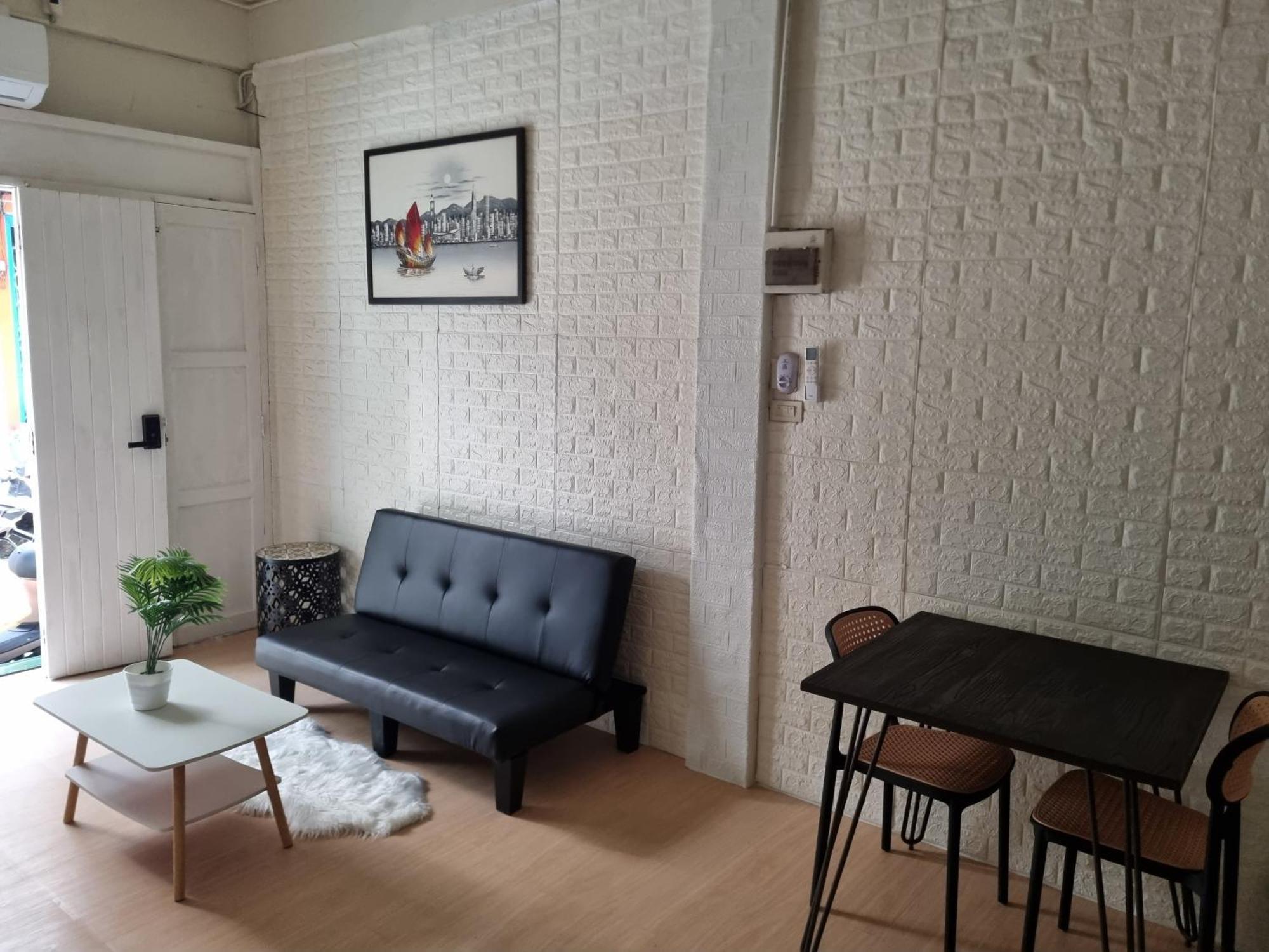 Haus Sathorn Pier 2 Cozy Bedroom Center *