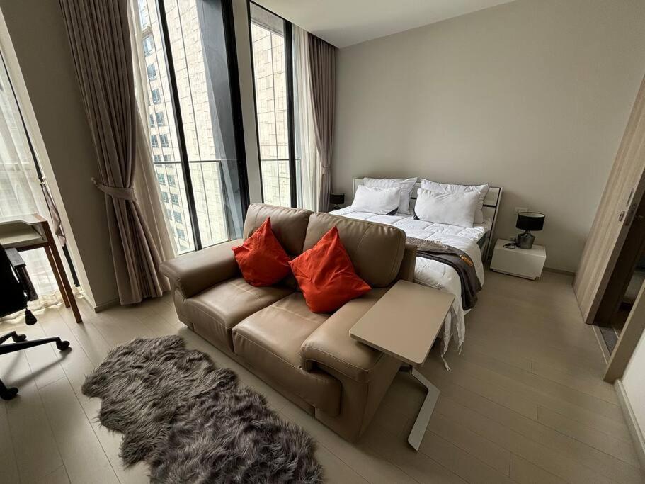 Apartment King Bed *