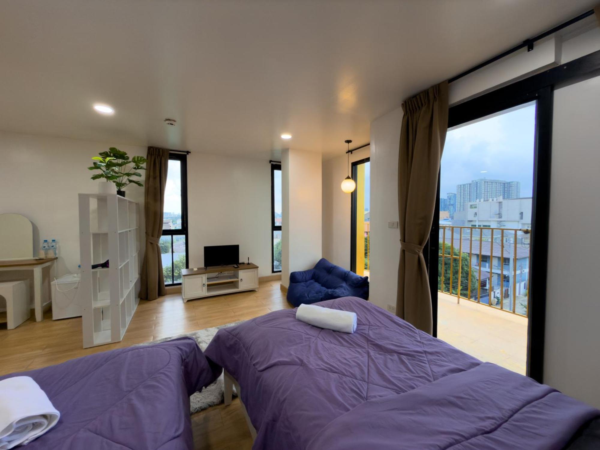 Hotel Breezewood Bangkok
