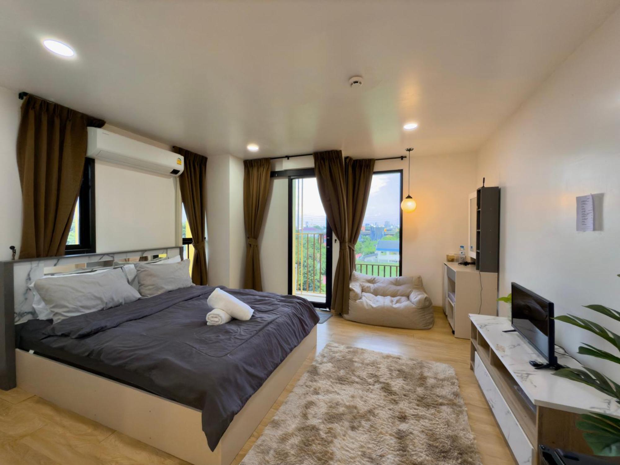 Breezewood Hotel Bangkok