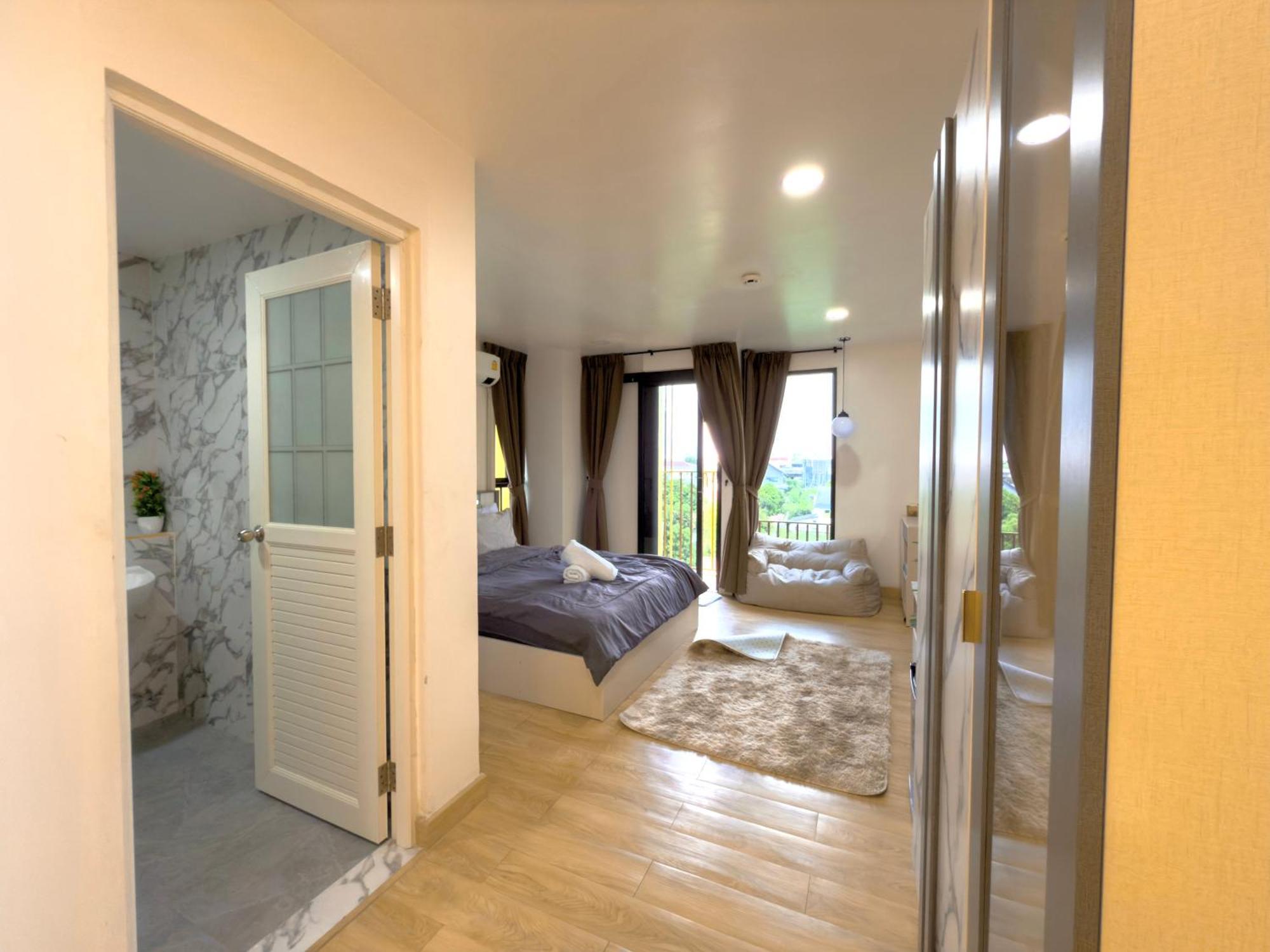 Hotel Breezewood 3*