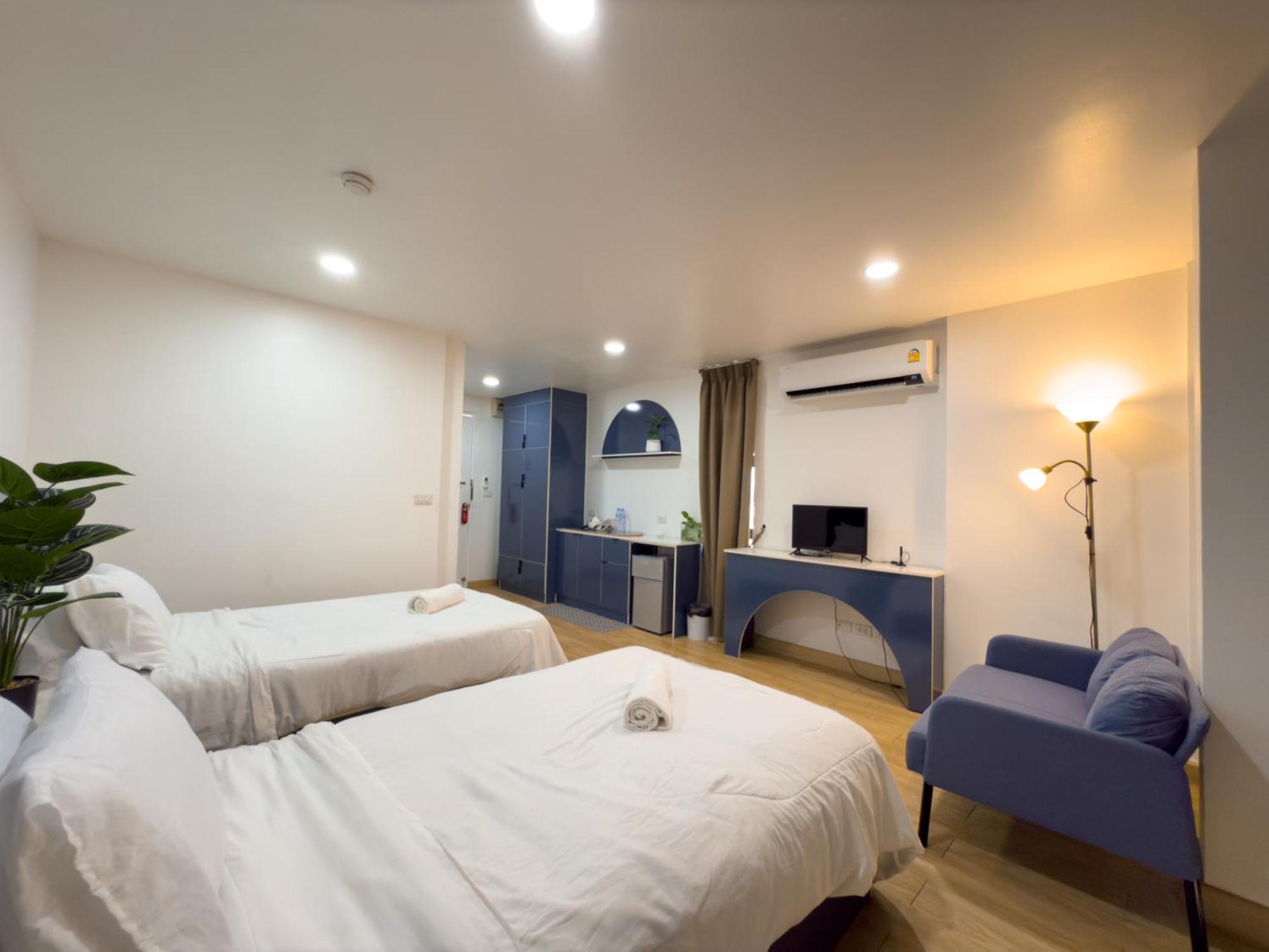 Breezewood Hotel