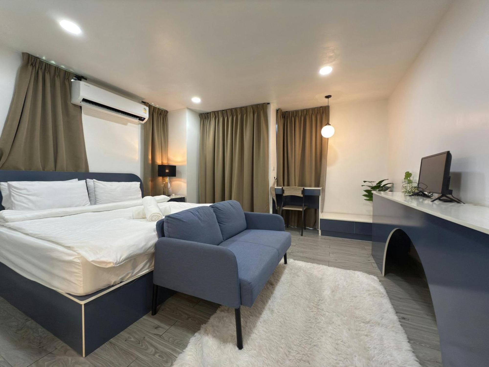 Breezewood Hotel 3*