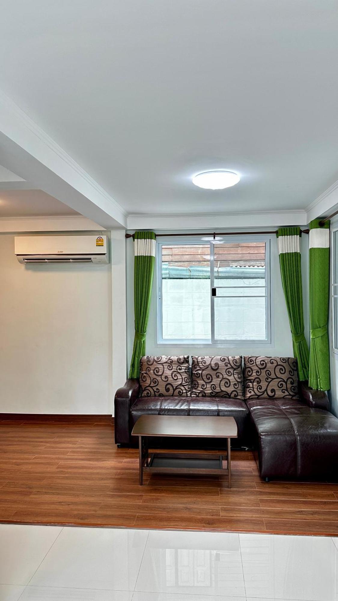 Friend House Bkk * Bangkok