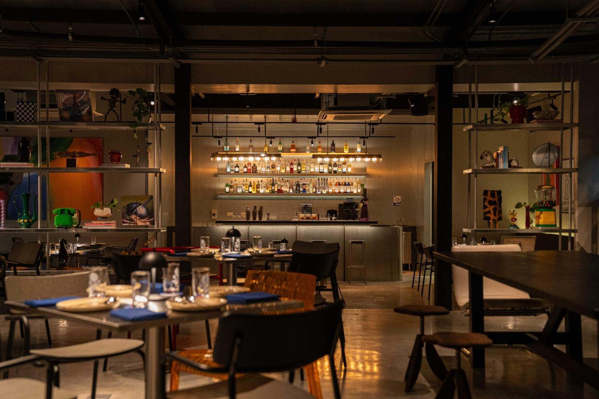 The Standardx, Phra Arthit Bangkok