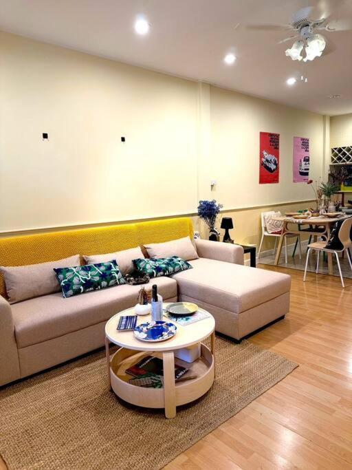 Entire House 6 People 3beds 2baths Near Bts Asoke Terminal21