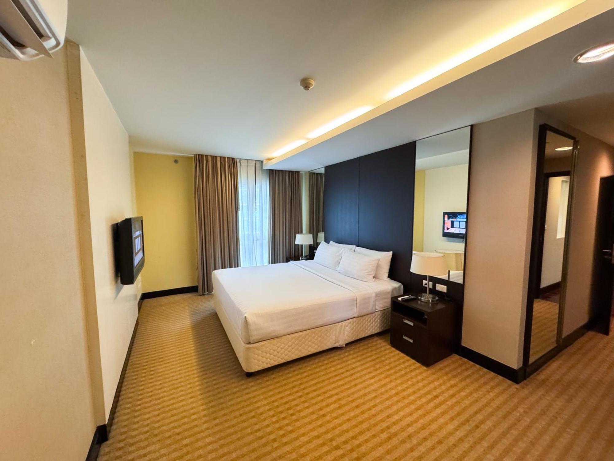Hotel The Narathiwas & Sathorn Bangkok