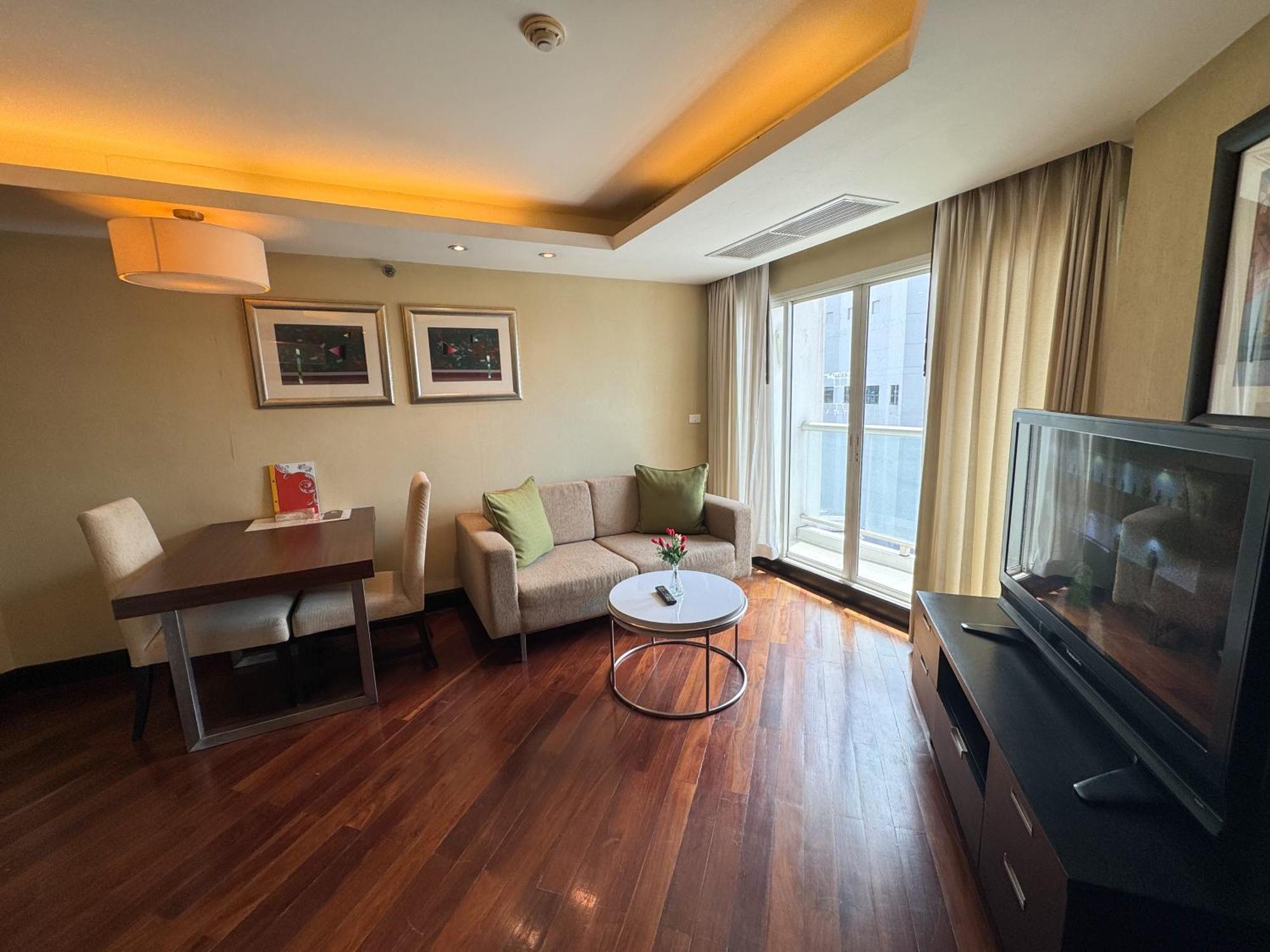Hotel The Narathiwas & Sathorn 4*