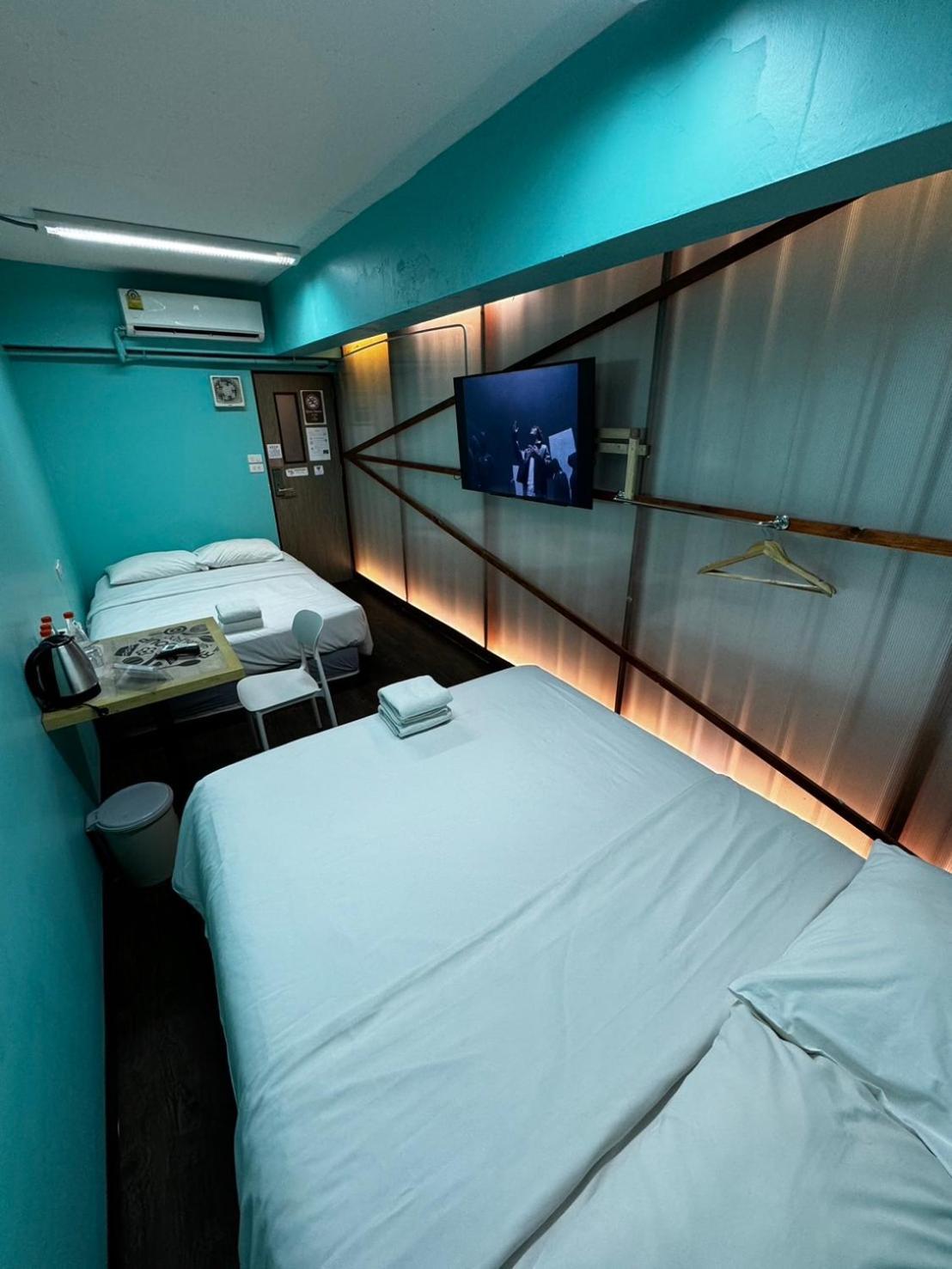 Glur Pratunam Hostel *