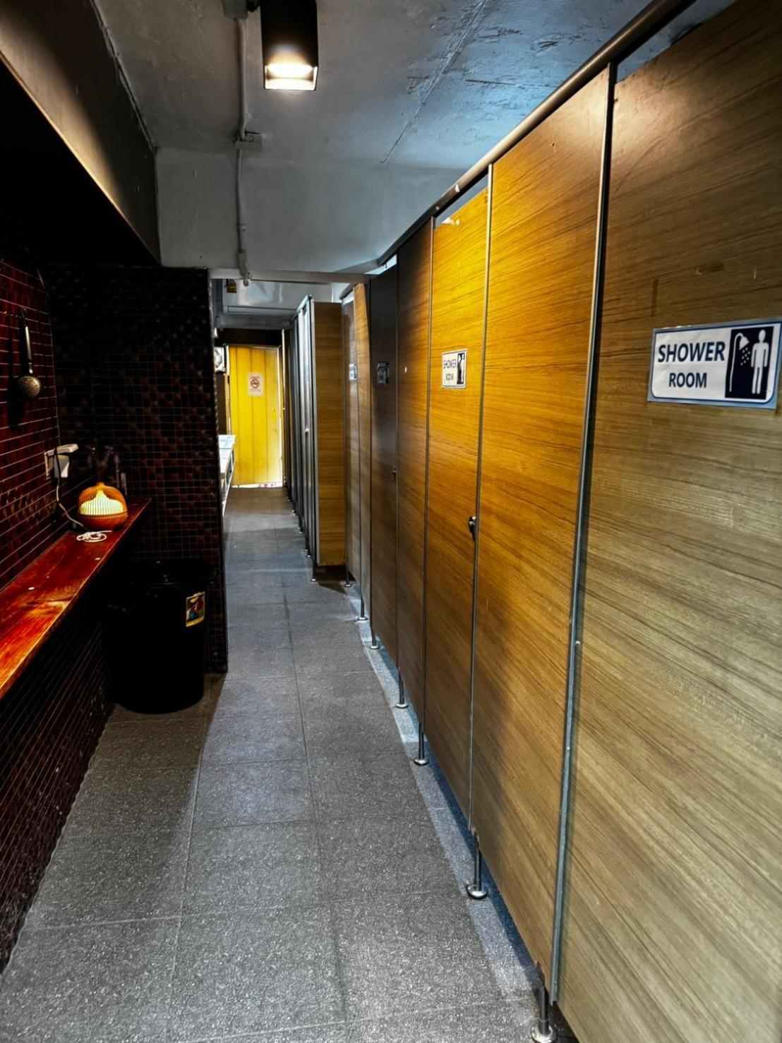Glur Pratunam Hostel *