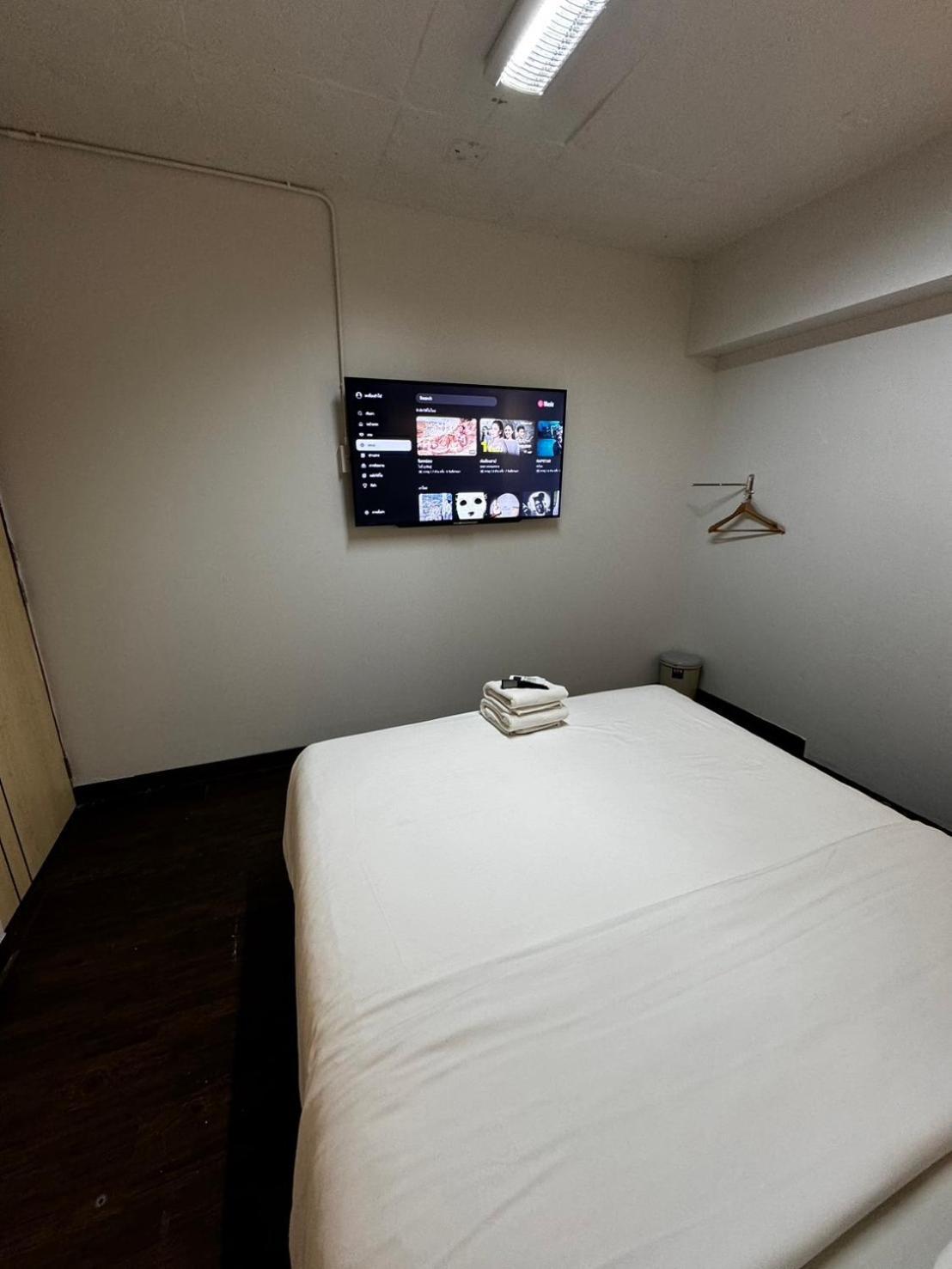 Glur Pratunam Hostel