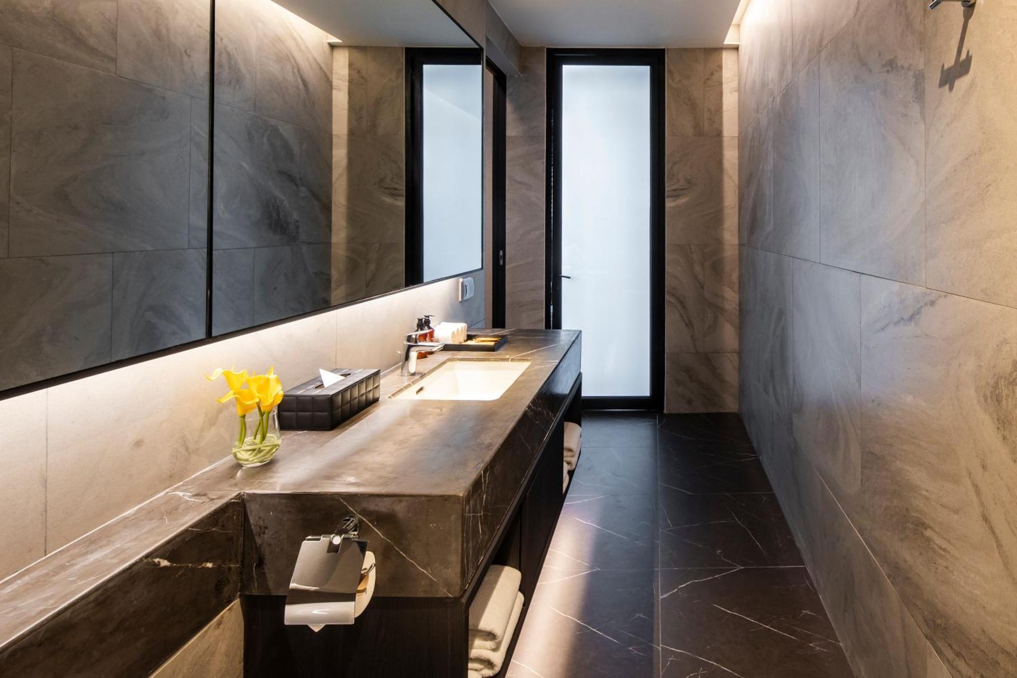 Walton Sukhumvit Hotel