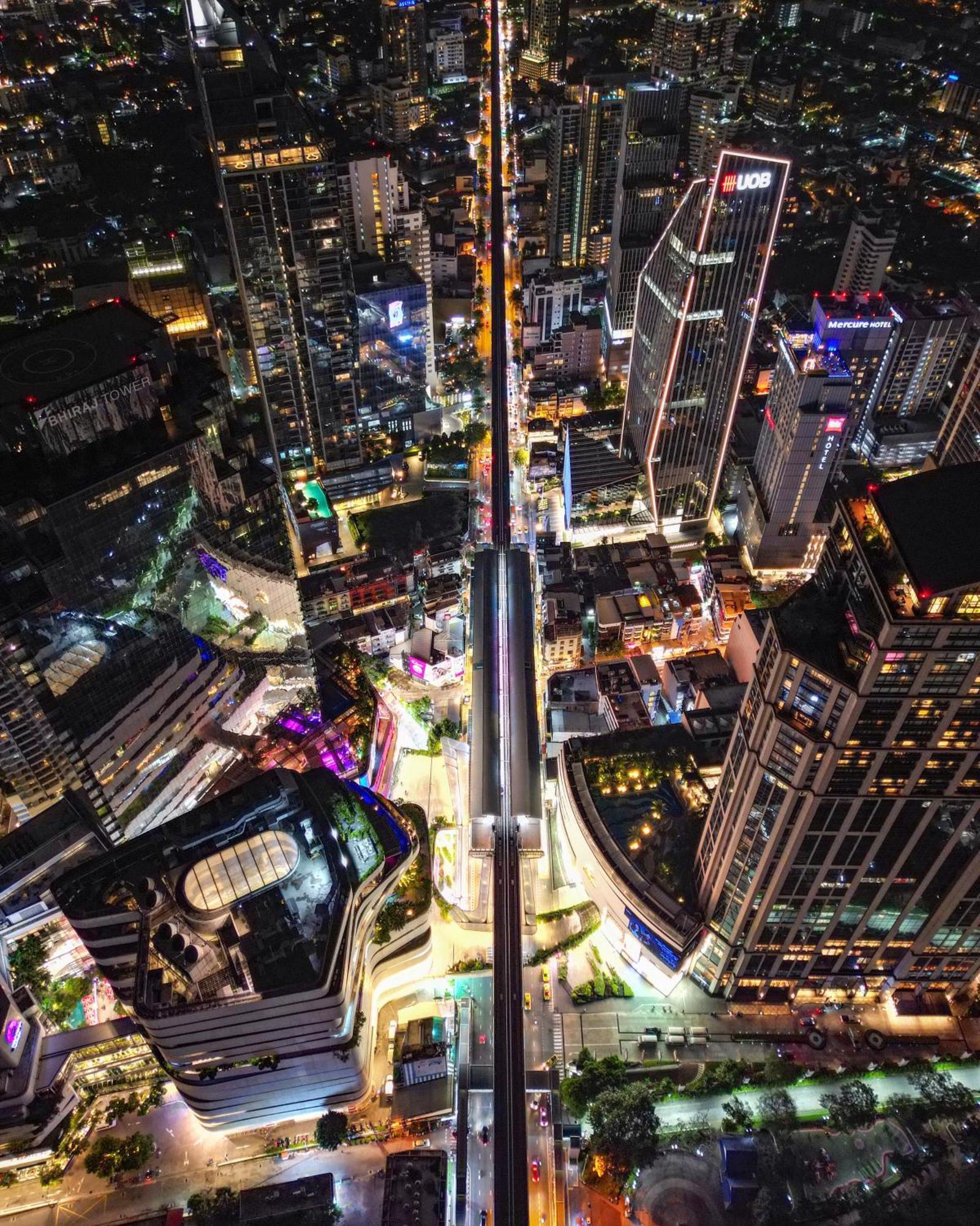 Hotel Em Sukhumvit - Near Terminal 21, Em District Malls, Bts And Mrt Lines Bangkok