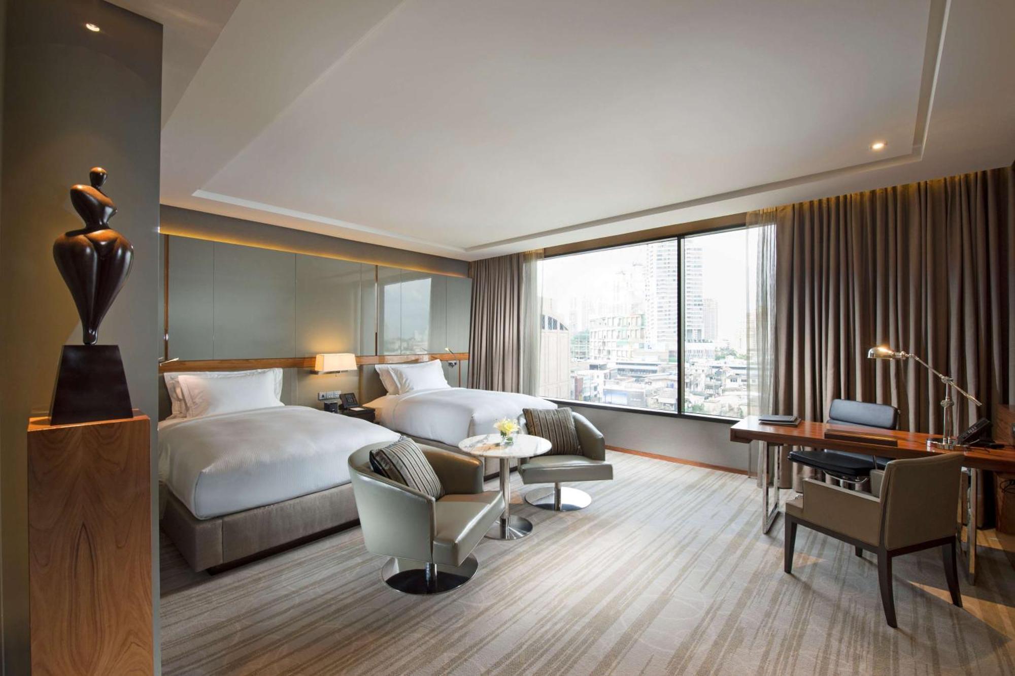 Hilton Sukhumvit Hotel 5*