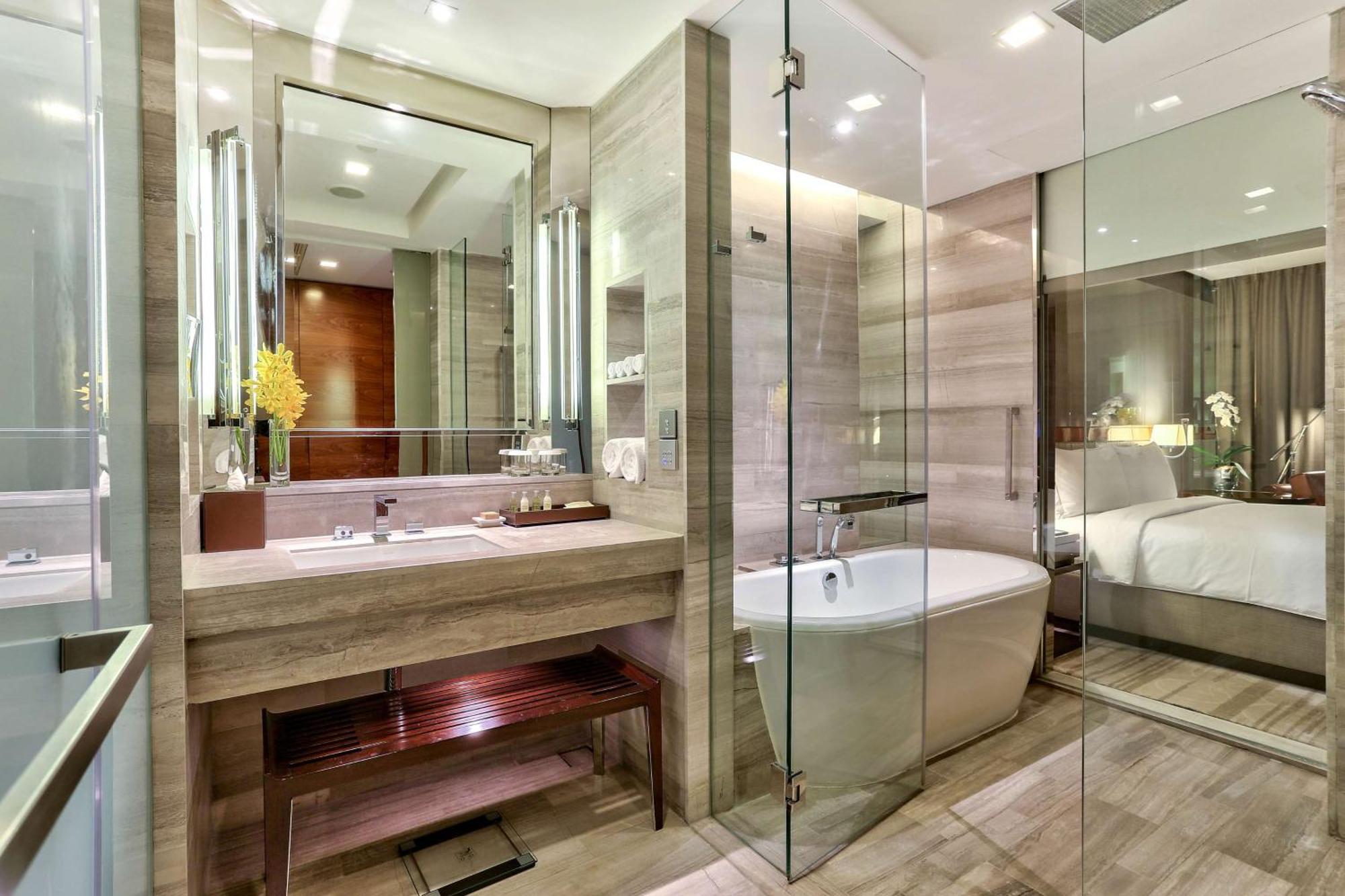Hilton Sukhumvit Hotel 5*