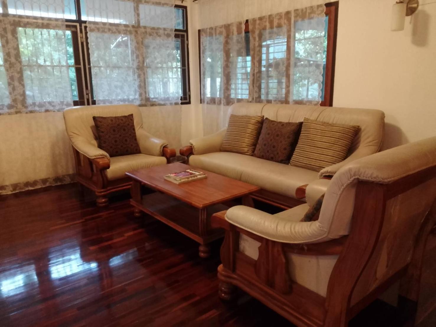 Naturbliss Village Hotel Bangkok