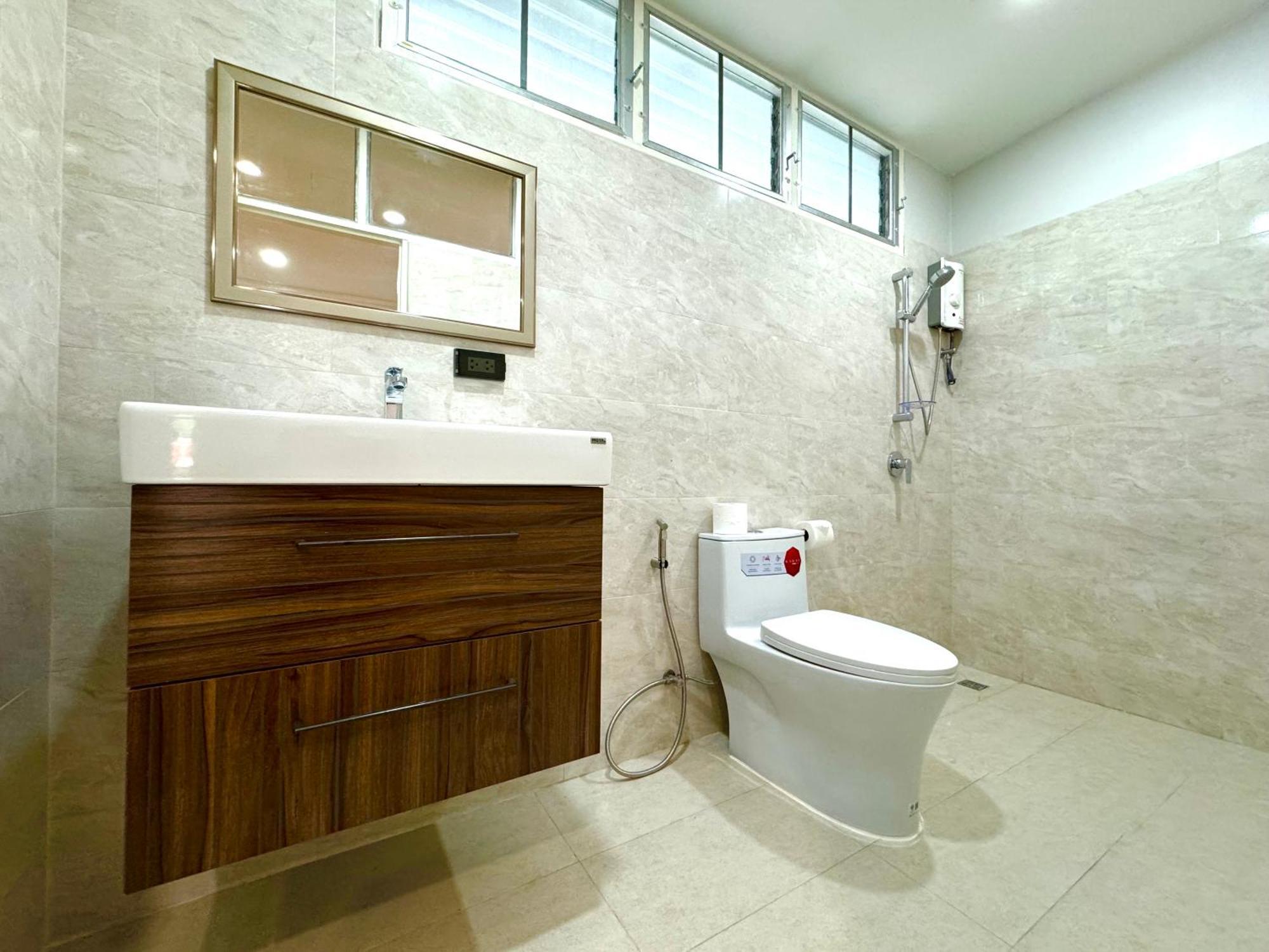 Em Sukhumvit - Near Terminal 21, Em District Malls, Bts And Mrt Lines Hotel 3*